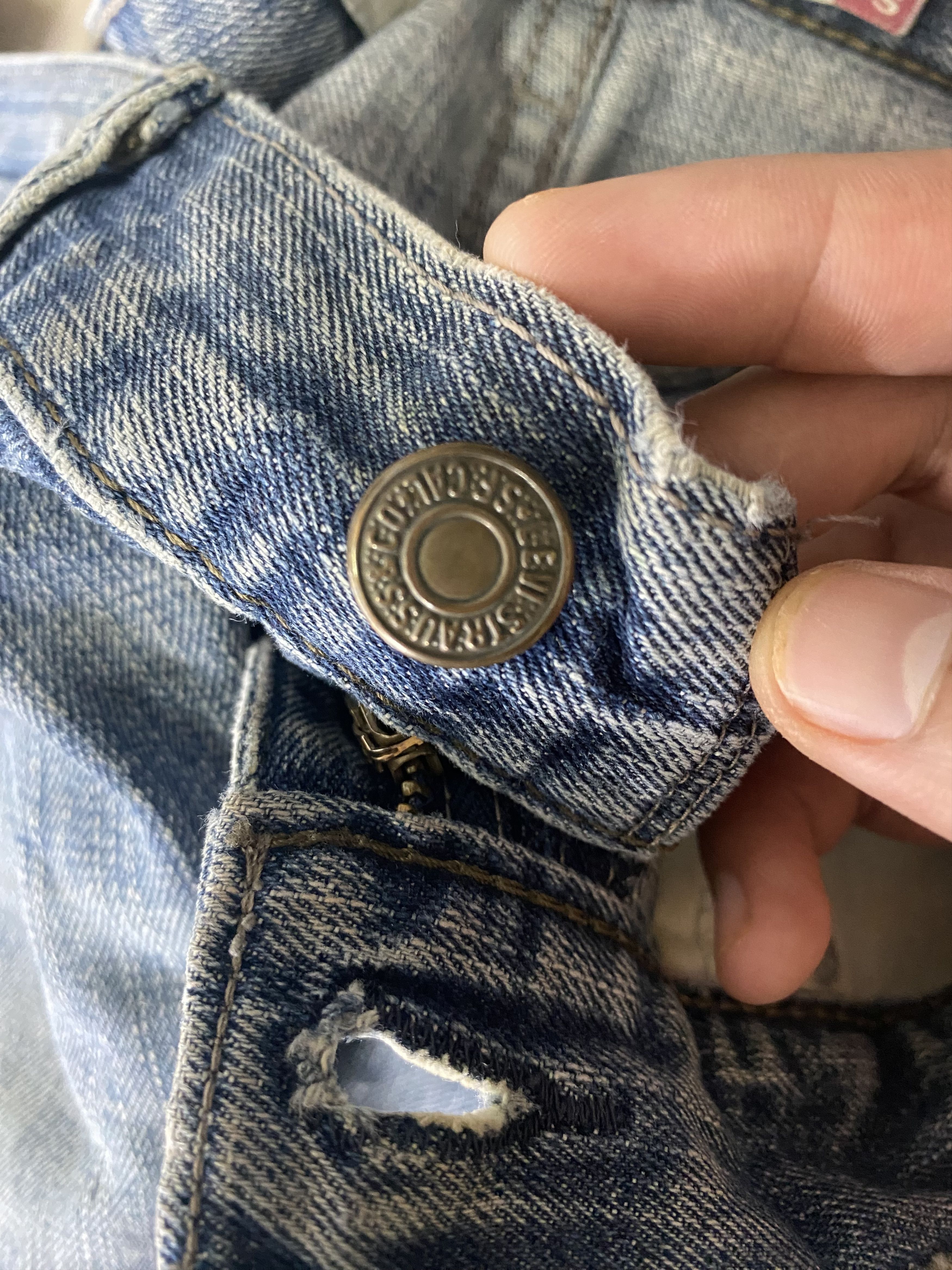 Levi's Vintage Levis 514 Straight Cut Distressed Faded Blue Jeans Size US 30 / EU 46 - 17 Thumbnail