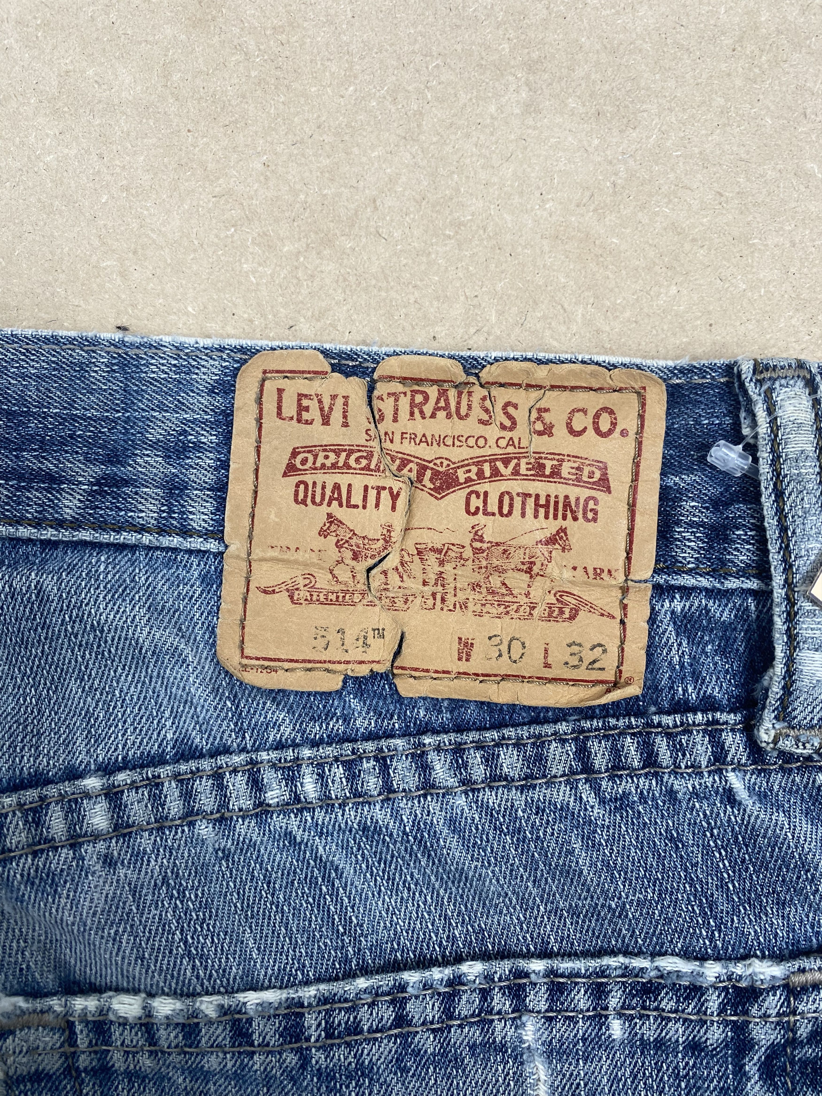 Levi's Vintage Levis 514 Straight Cut Distressed Faded Blue Jeans Size US 30 / EU 46 - 9 Thumbnail