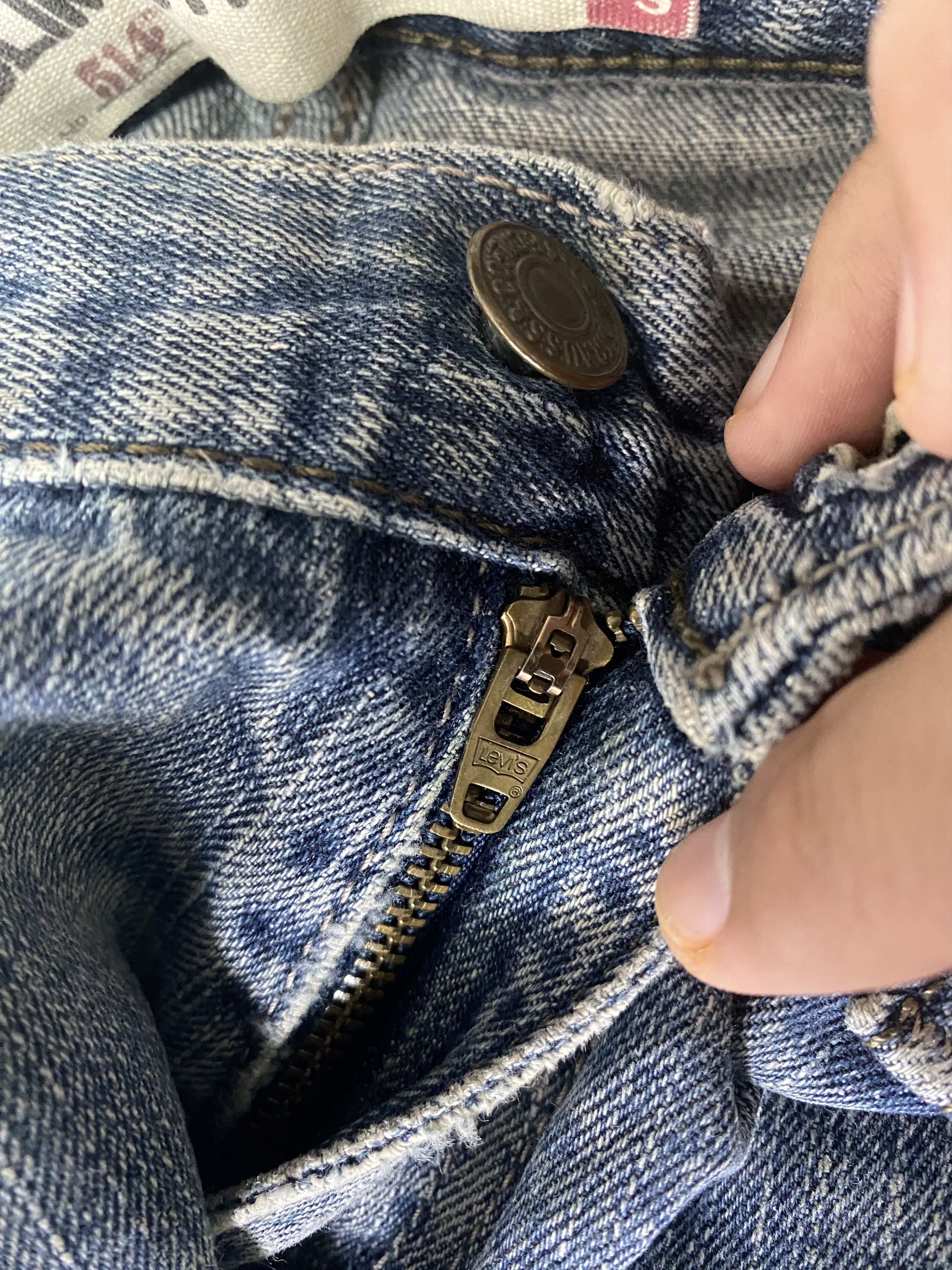 Levi's Vintage Levis 514 Straight Cut Distressed Faded Blue Jeans Size US 30 / EU 46 - 18 Thumbnail