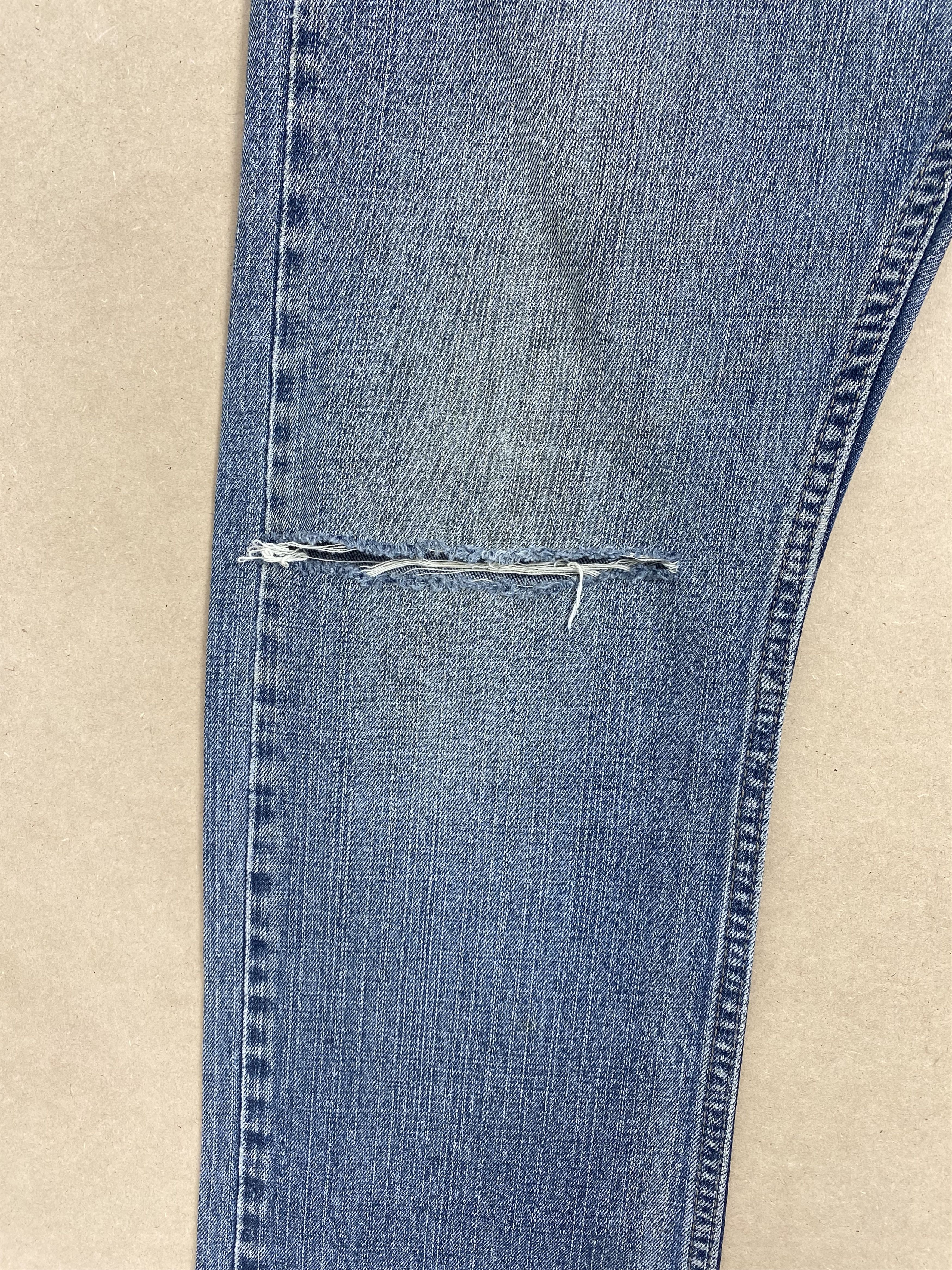Levi's Vintage Levis 514 Straight Cut Distressed Faded Blue Jeans Size US 30 / EU 46 - 3 Thumbnail