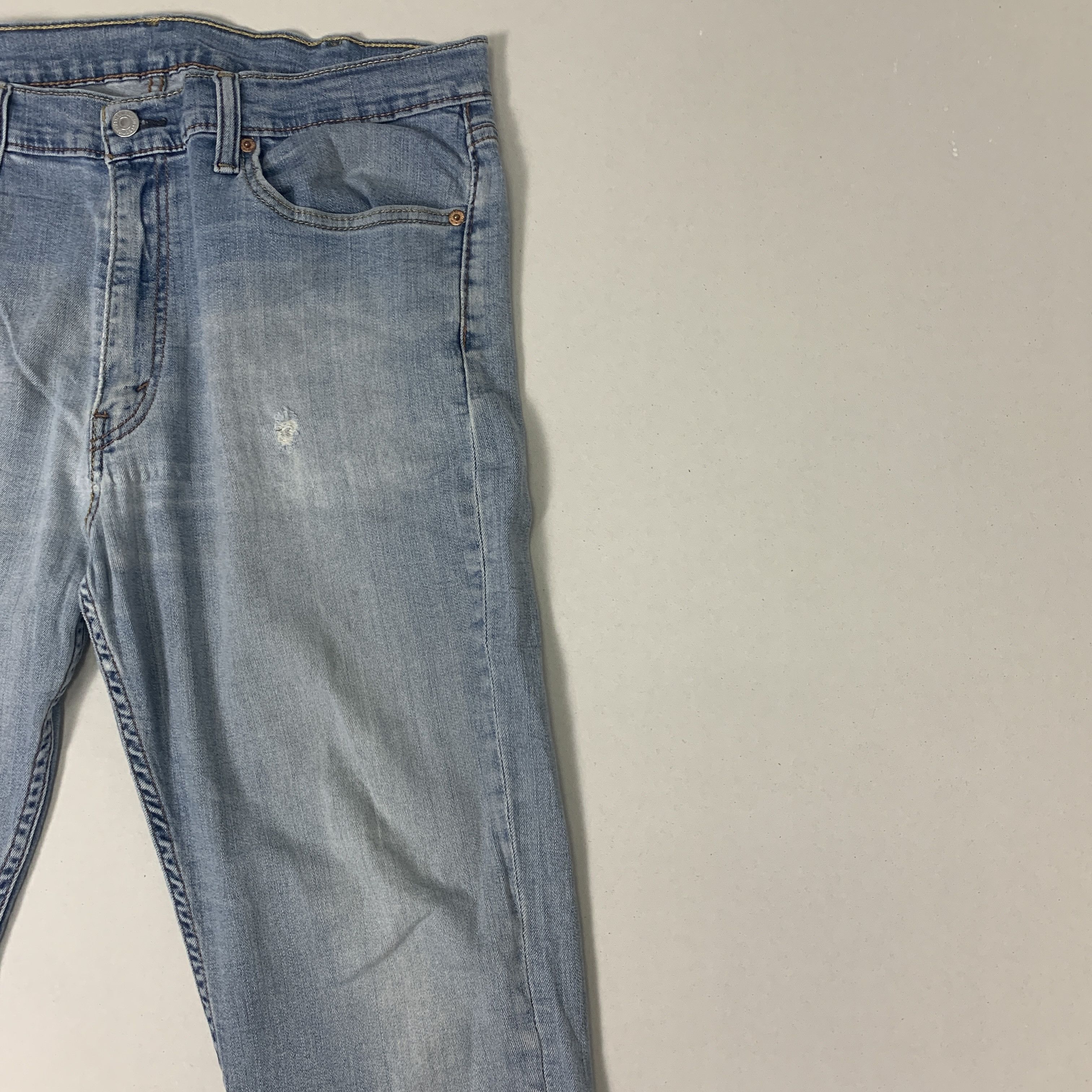 Levi's Vintage LEVI'S 511 Flared Bootcut Distressed Faded Mid Wash Size US 34 / EU 50 - 4 Thumbnail