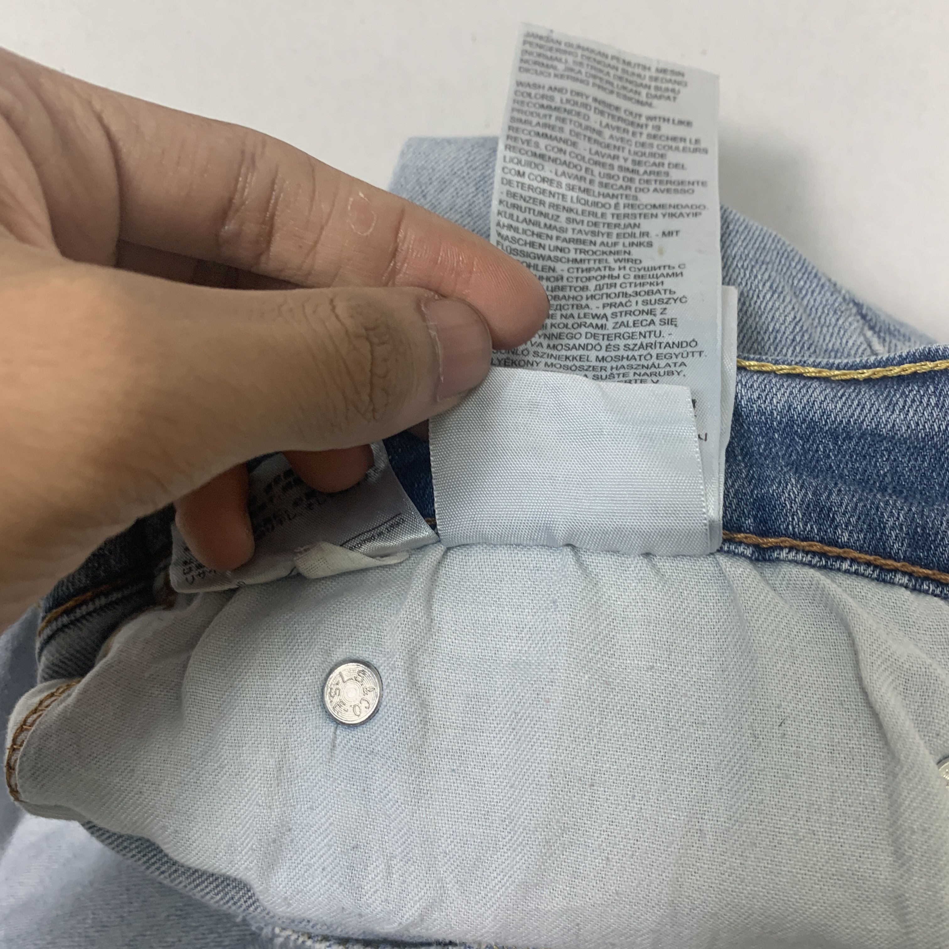 Levi's Vintage LEVI'S 511 Flared Bootcut Distressed Faded Mid Wash Size US 34 / EU 50 - 18 Thumbnail