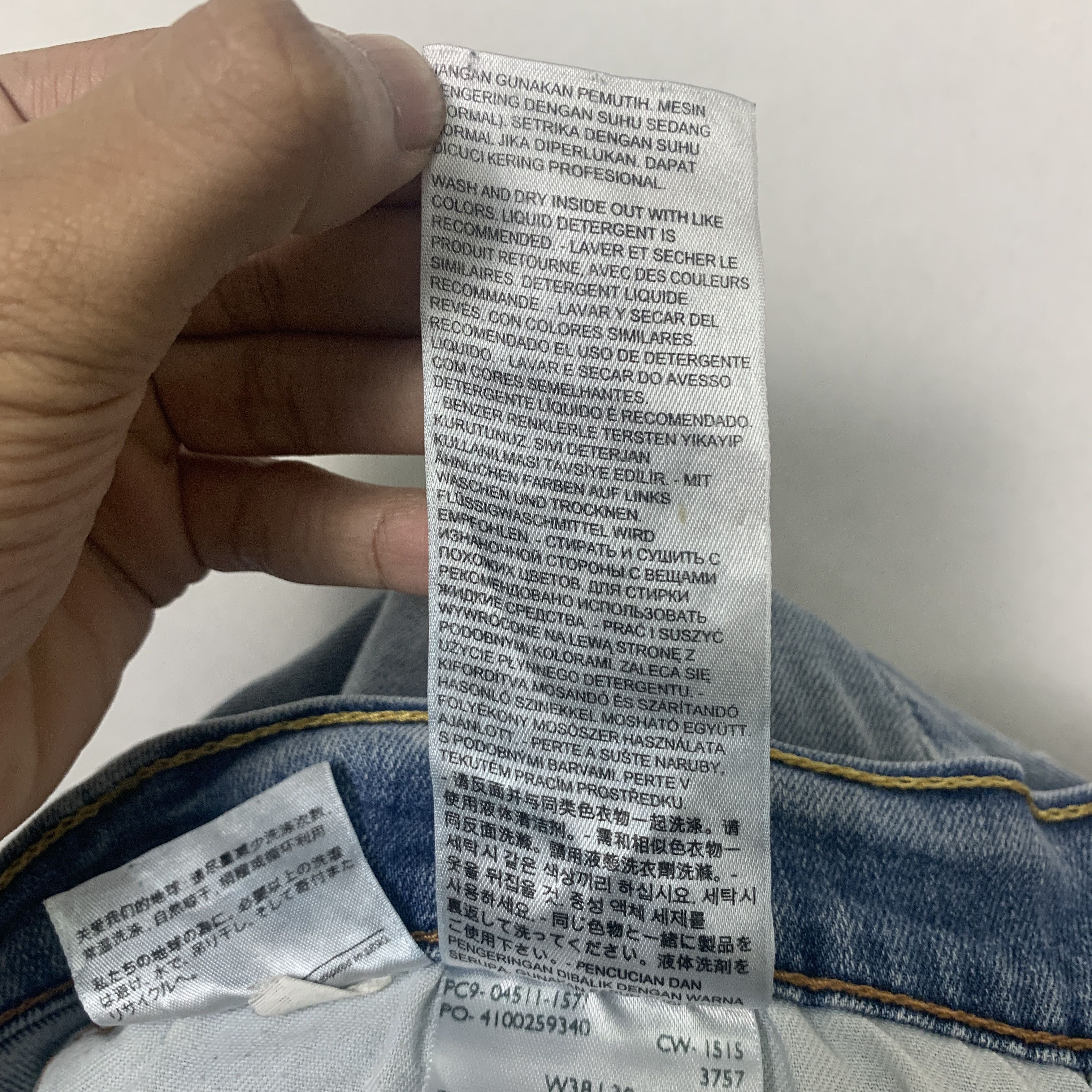 Levi's Vintage LEVI'S 511 Flared Bootcut Distressed Faded Mid Wash Size US 34 / EU 50 - 16 Thumbnail
