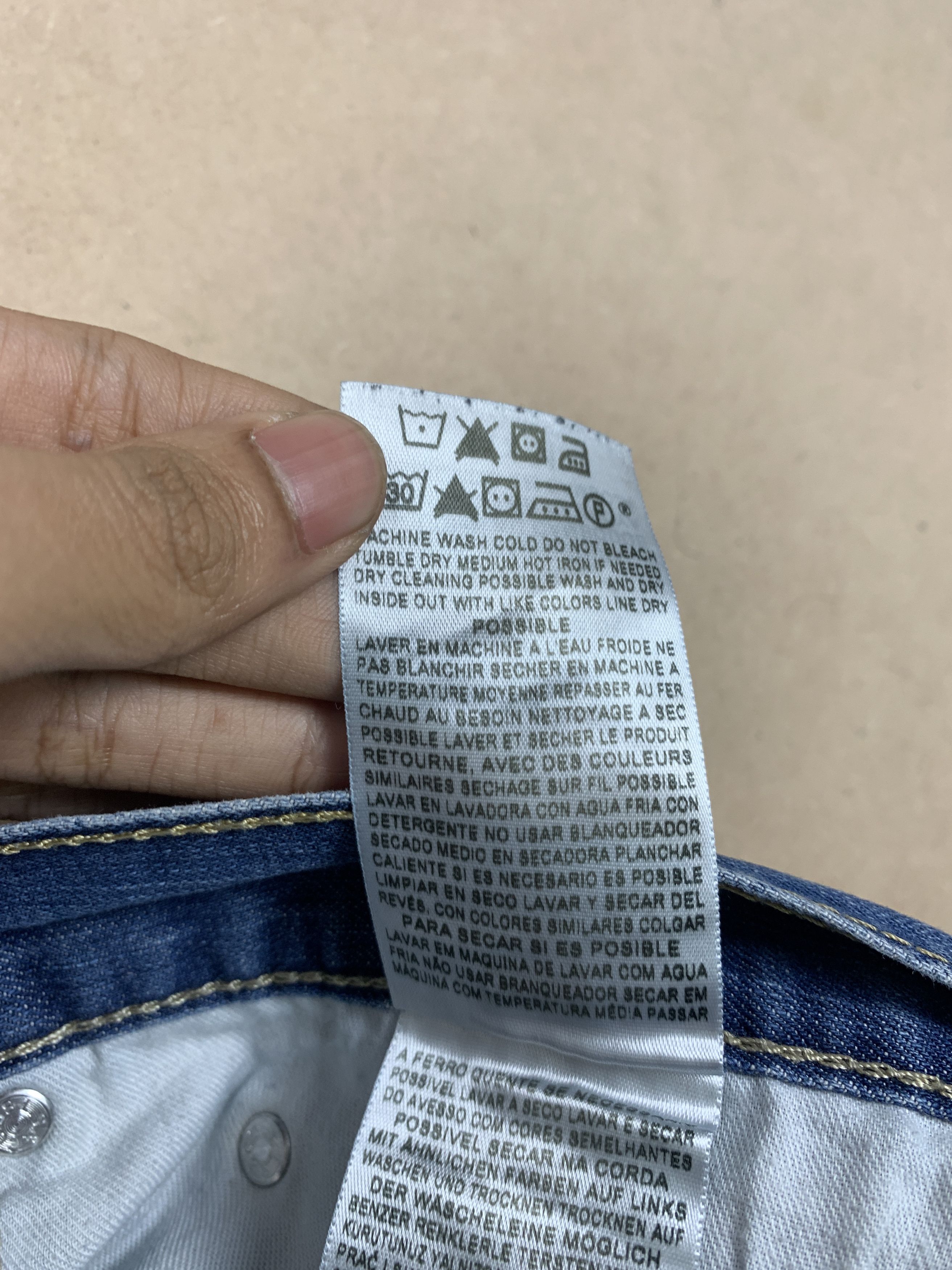 Levi's Vintage Levis 514 Straight Cut Faded Blue Jeans Size US 31 - 11 Thumbnail