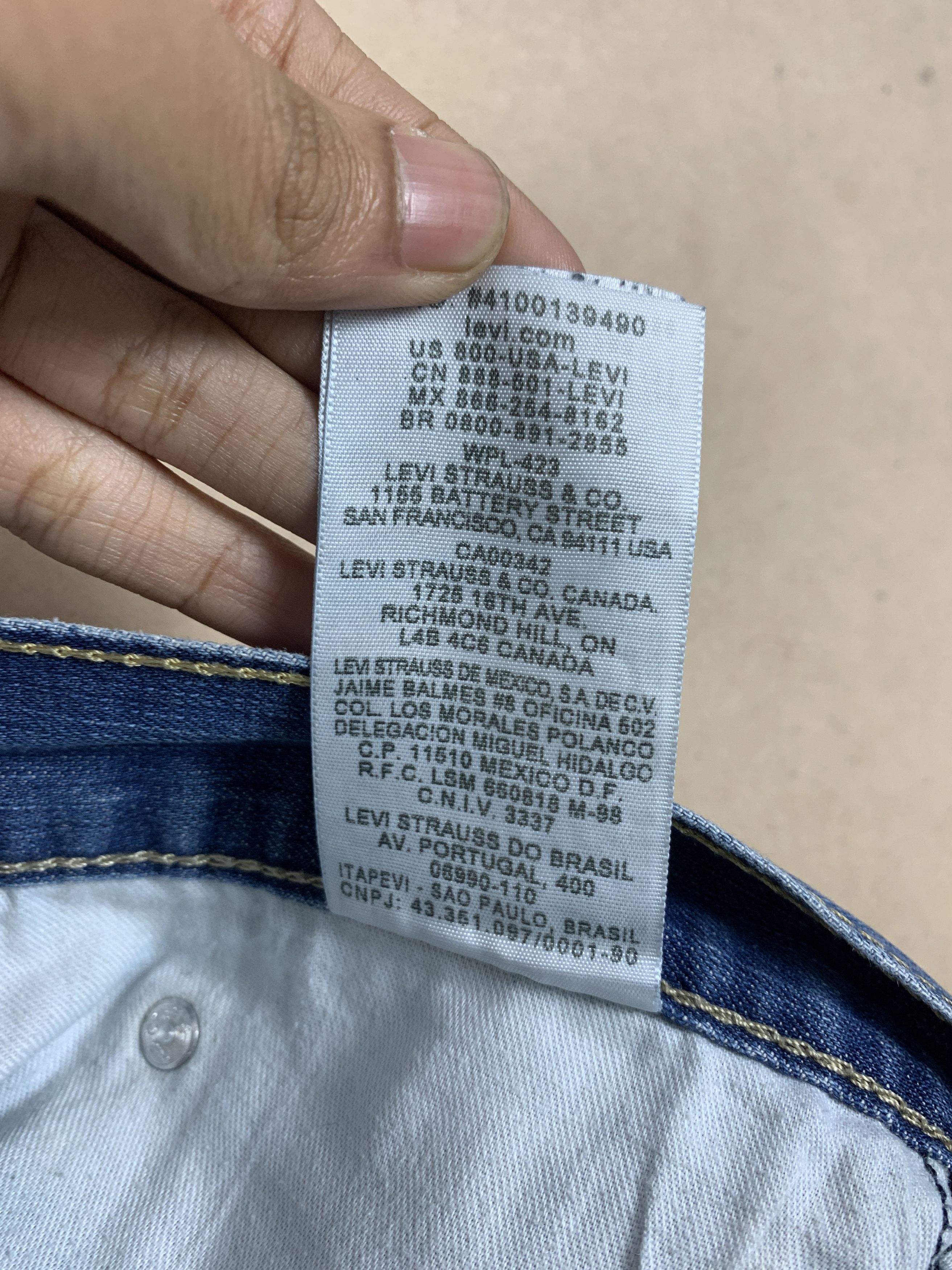 Levi's Vintage Levis 514 Straight Cut Faded Blue Jeans Size US 31 - 13 Thumbnail