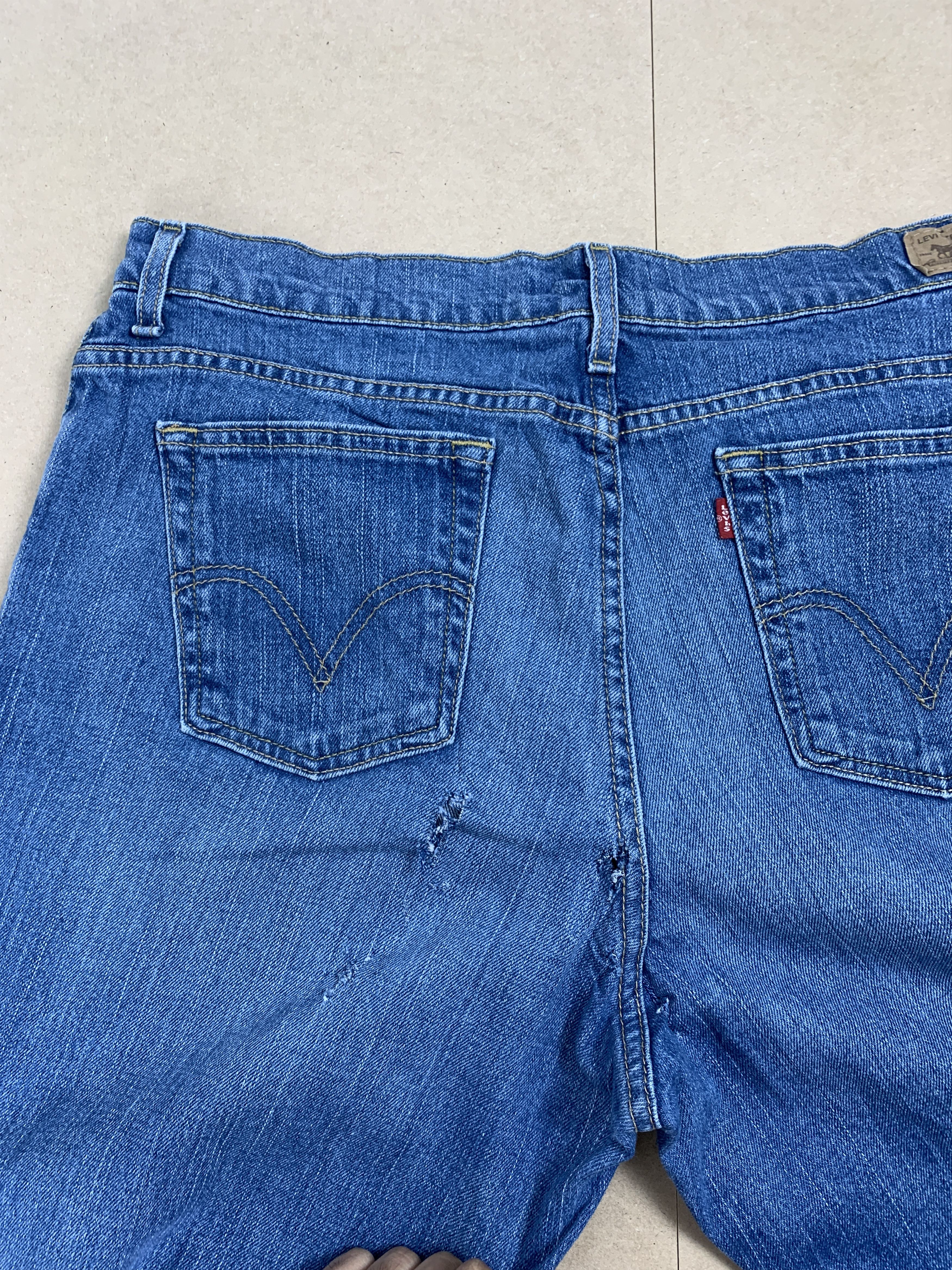 Levi's Vintage LEVI'S 550 Relaxed Tapered Medium Blue Jeans Size US 34 / EU 50 - 9 Thumbnail