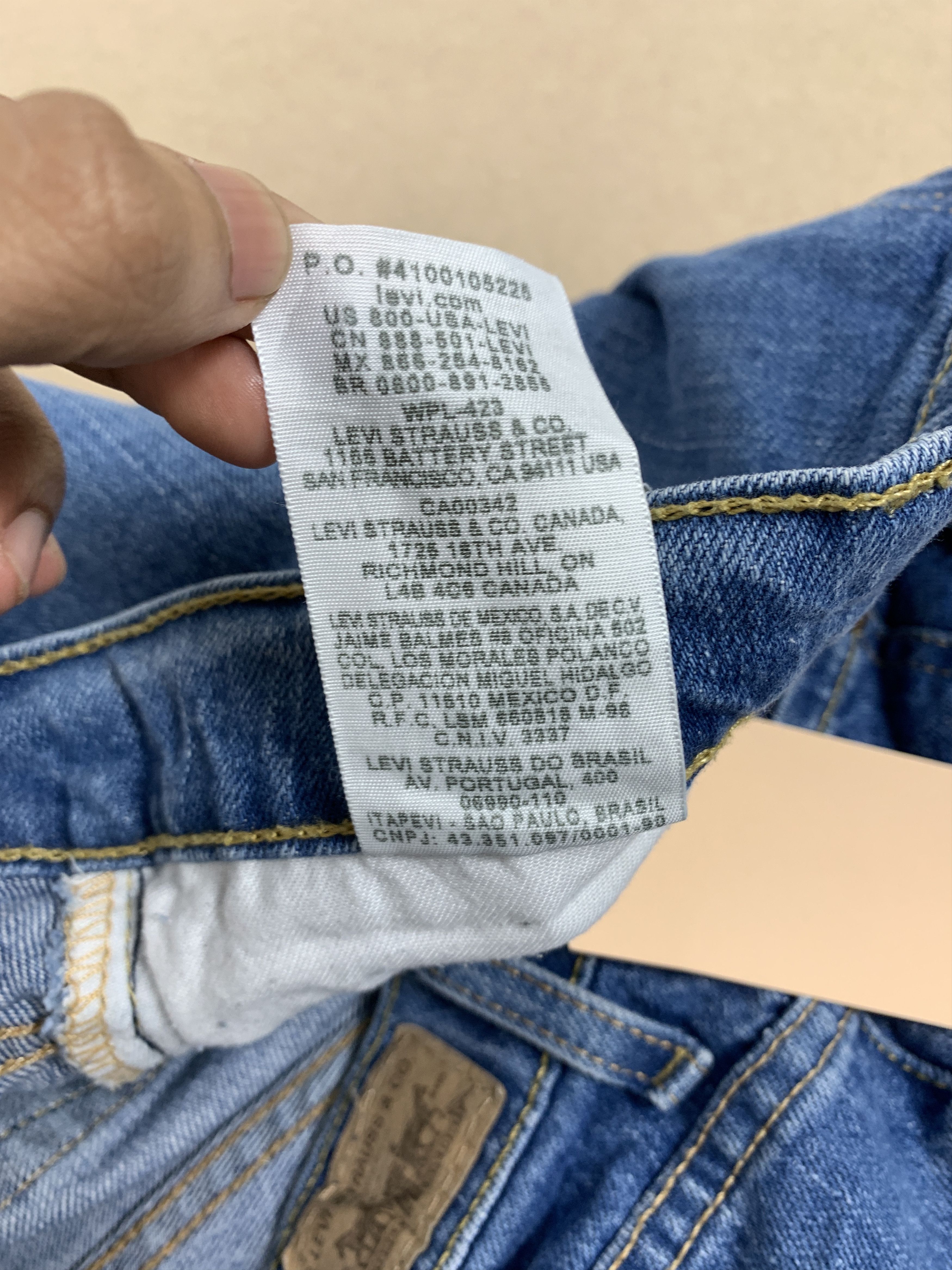 Levi's Vintage LEVI'S 550 Relaxed Tapered Medium Blue Jeans Size US 34 / EU 50 - 15 Thumbnail