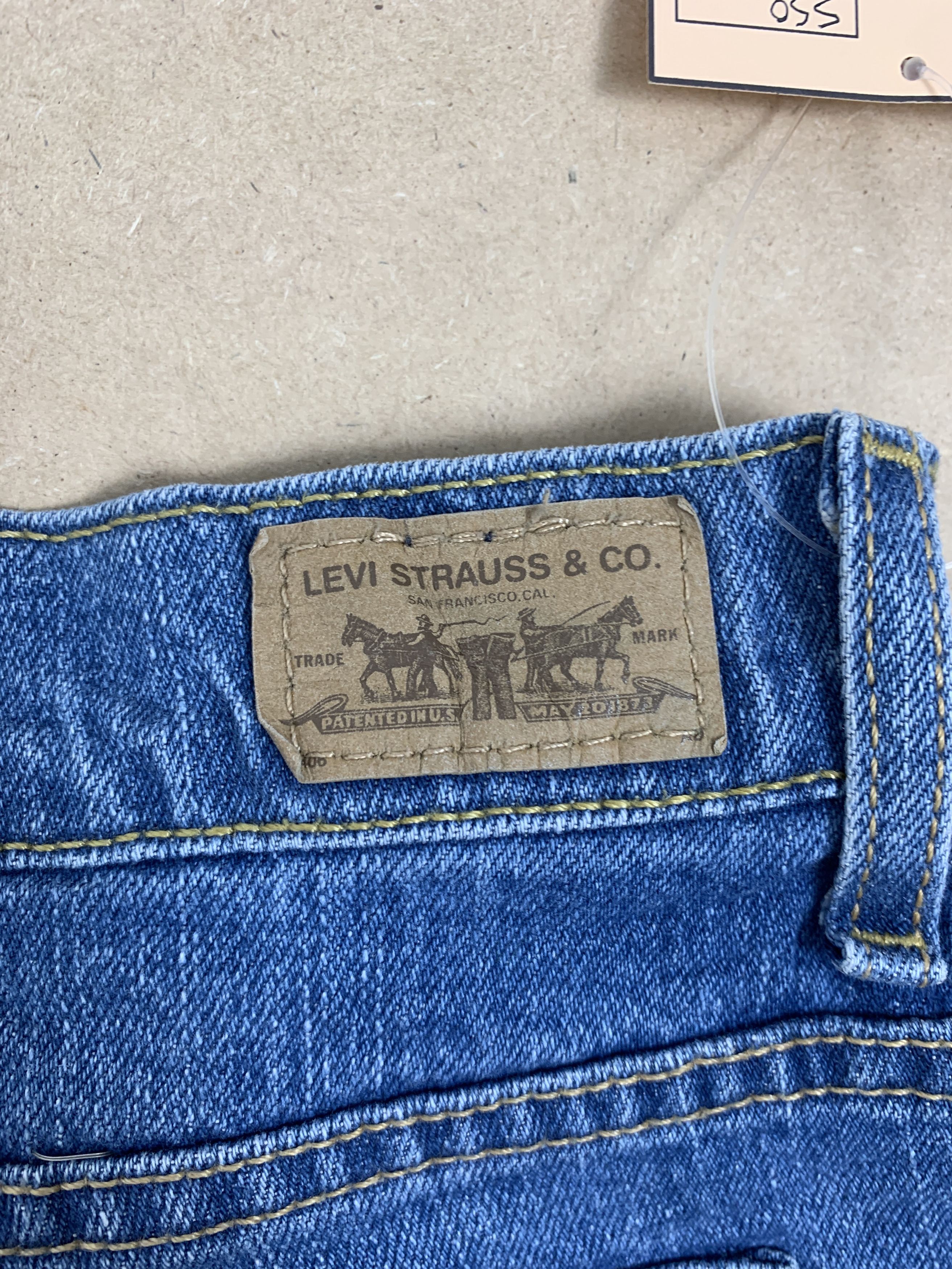 Levi's Vintage LEVI'S 550 Relaxed Tapered Medium Blue Jeans Size US 34 / EU 50 - 10 Thumbnail