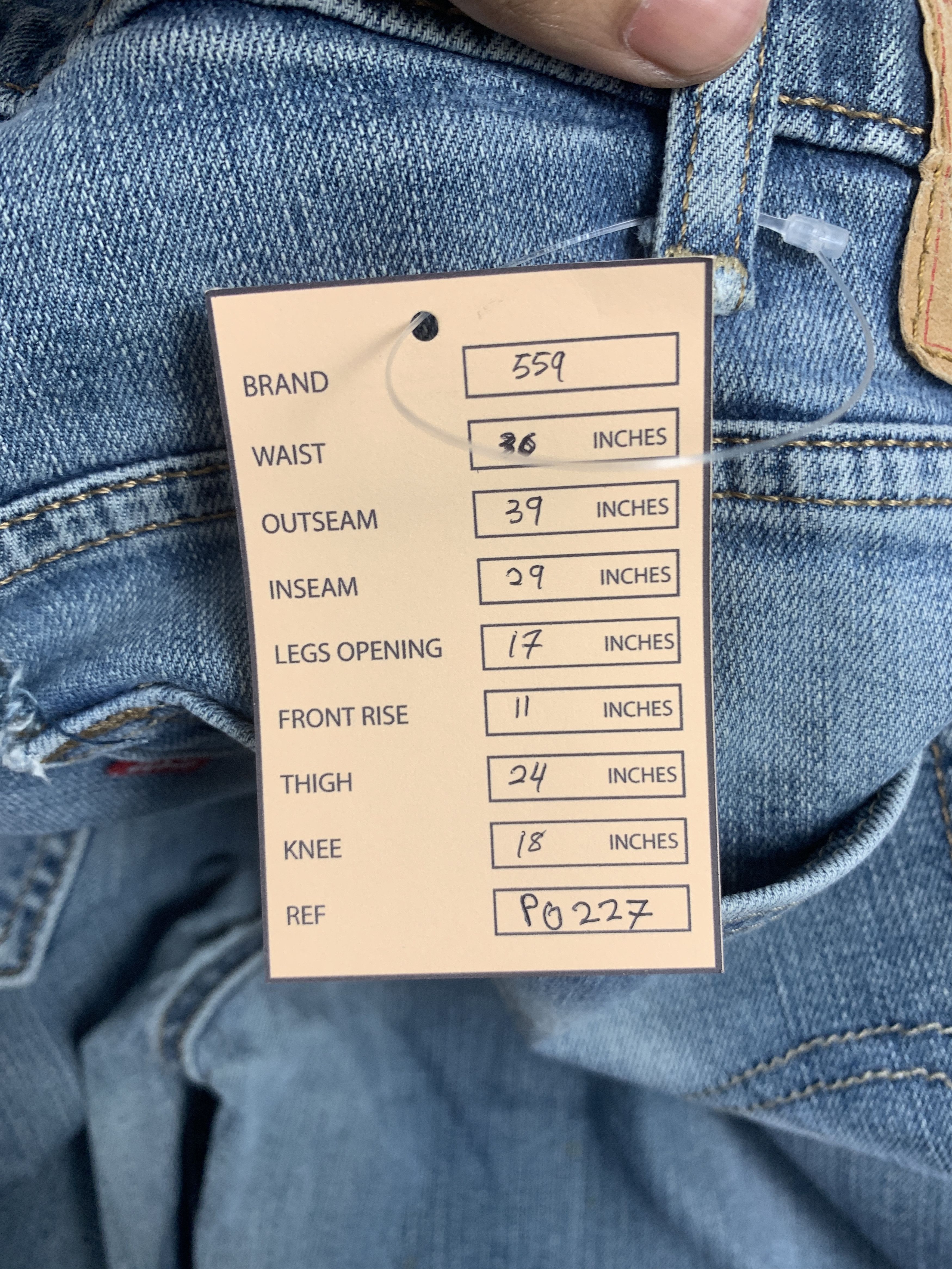 Levi's × Vintage Vintage Levis 559 Straight Cut Mid Blue Jeans Size US 36 / EU 52 - 19 Thumbnail