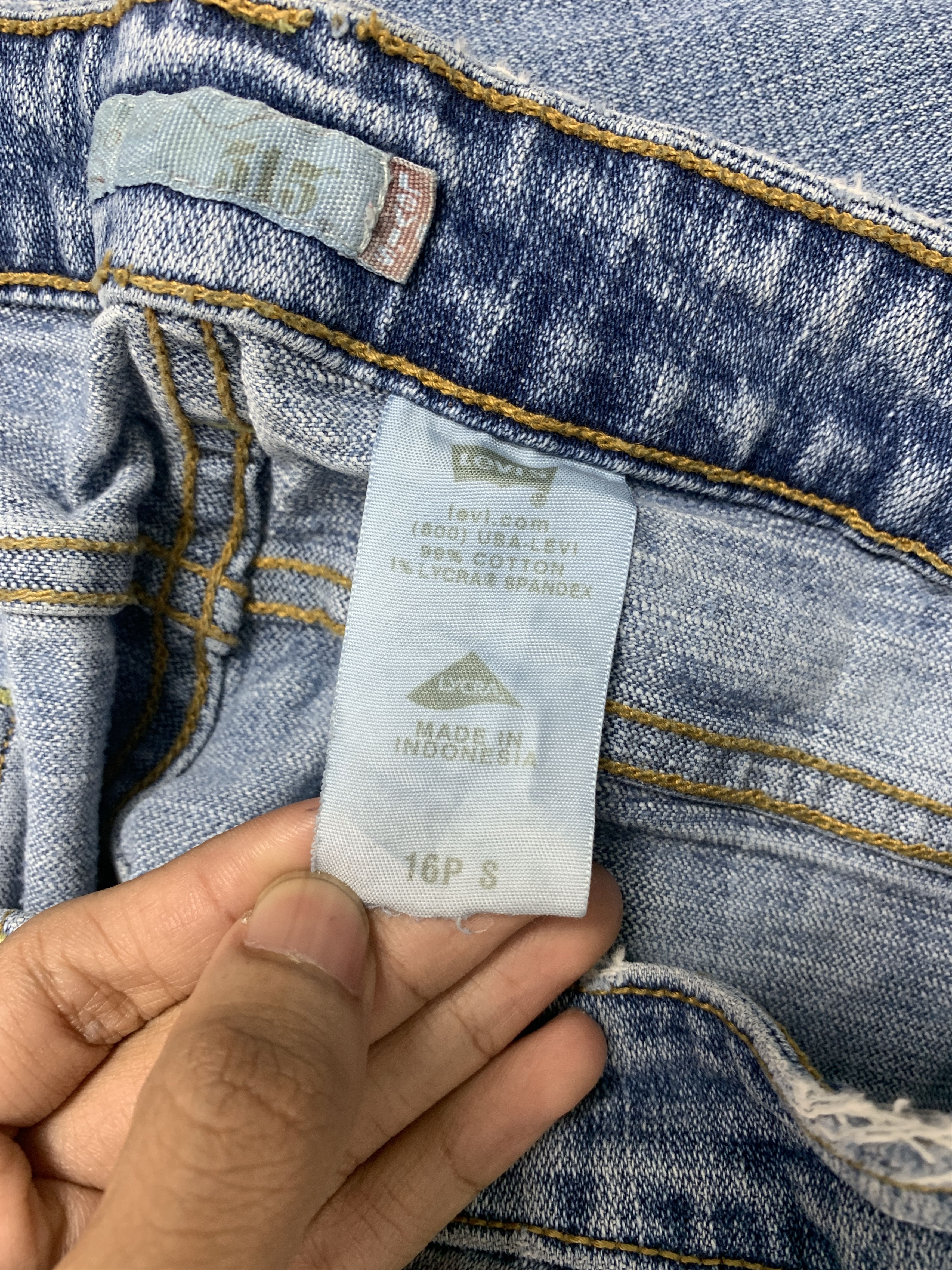 Levi's Vintage Levi's 515 Boot Cut Faded Distressed Jeans Size 34" / US 12 / IT 48 - 16 Thumbnail