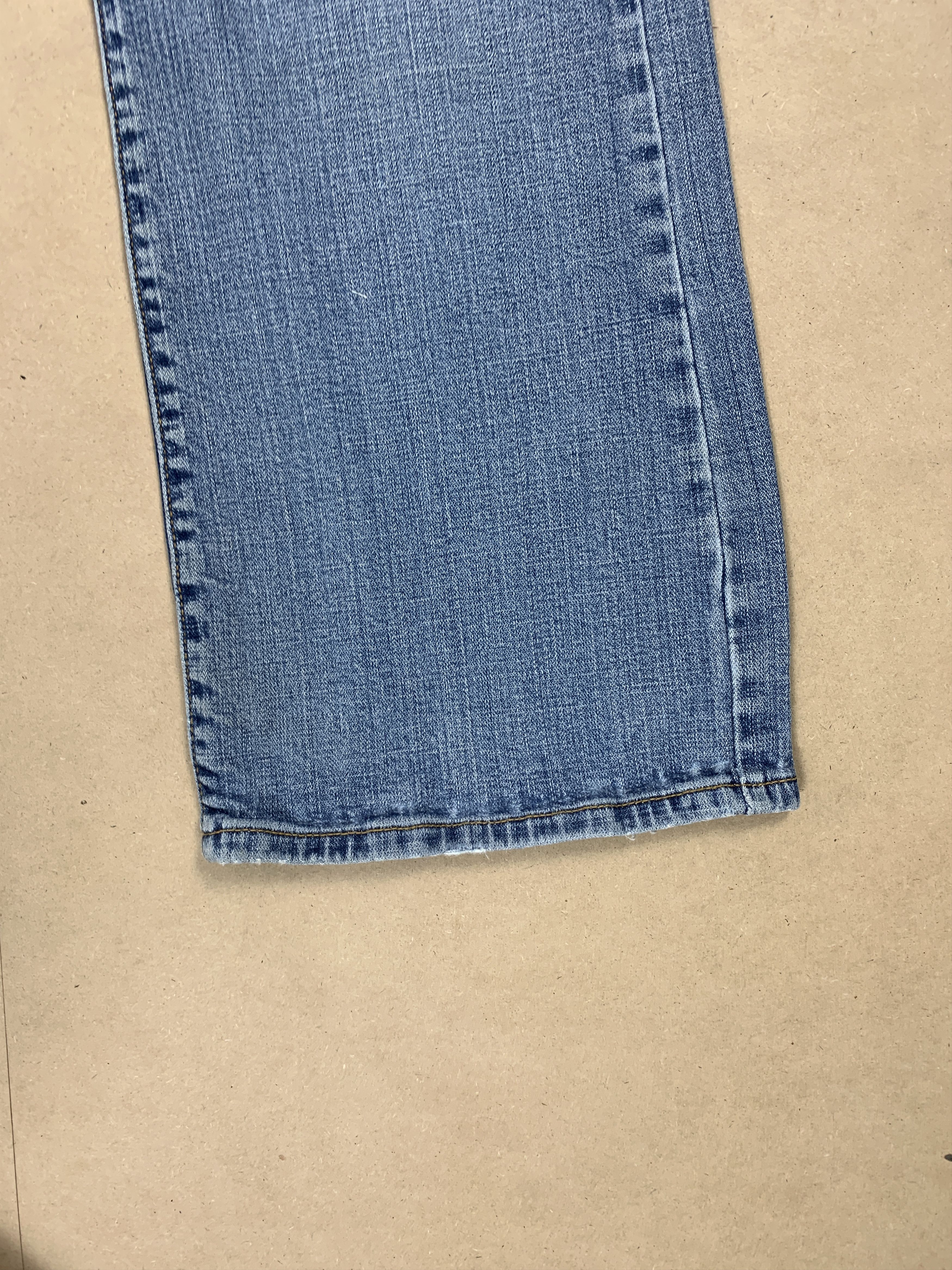 Levi's Vintage Levi's 515 Boot Cut Faded Distressed Jeans Size 34" / US 12 / IT 48 - 4 Thumbnail