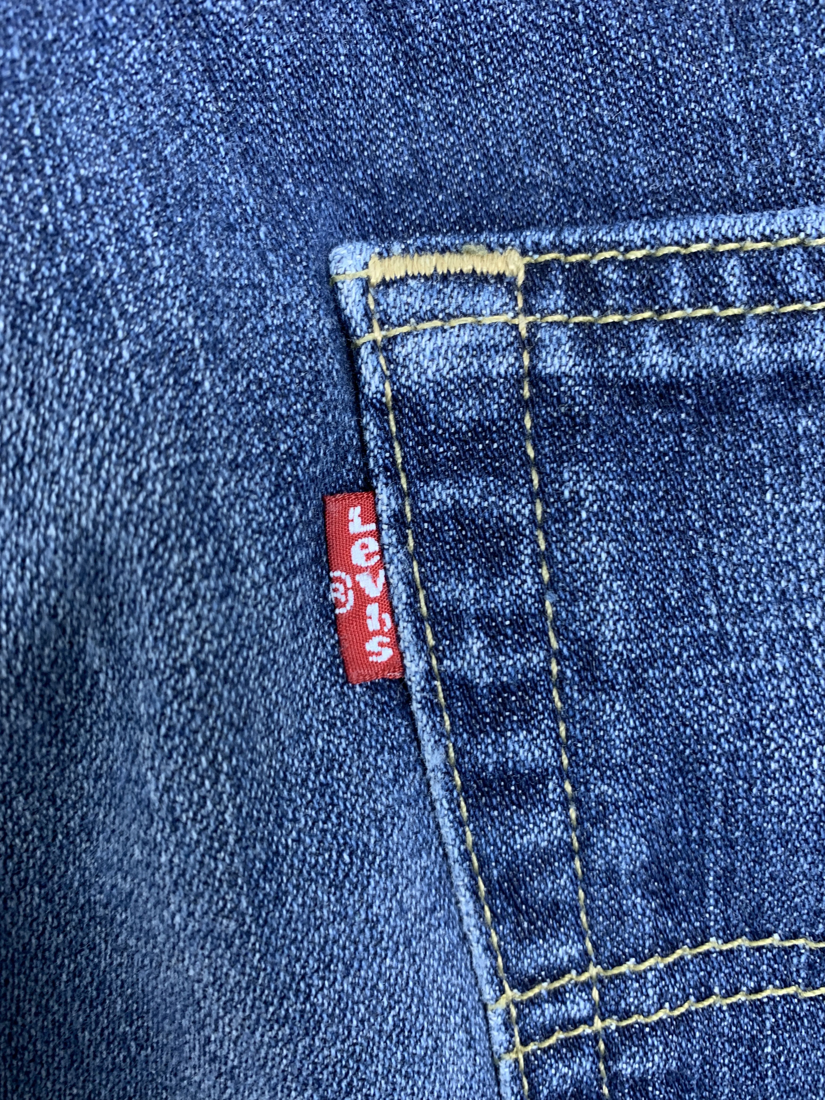 Levi's × Vintage Vintage Levi's 513 Slim Straight Cut Faded Distressed Jeans Size US 35 - 10 Thumbnail