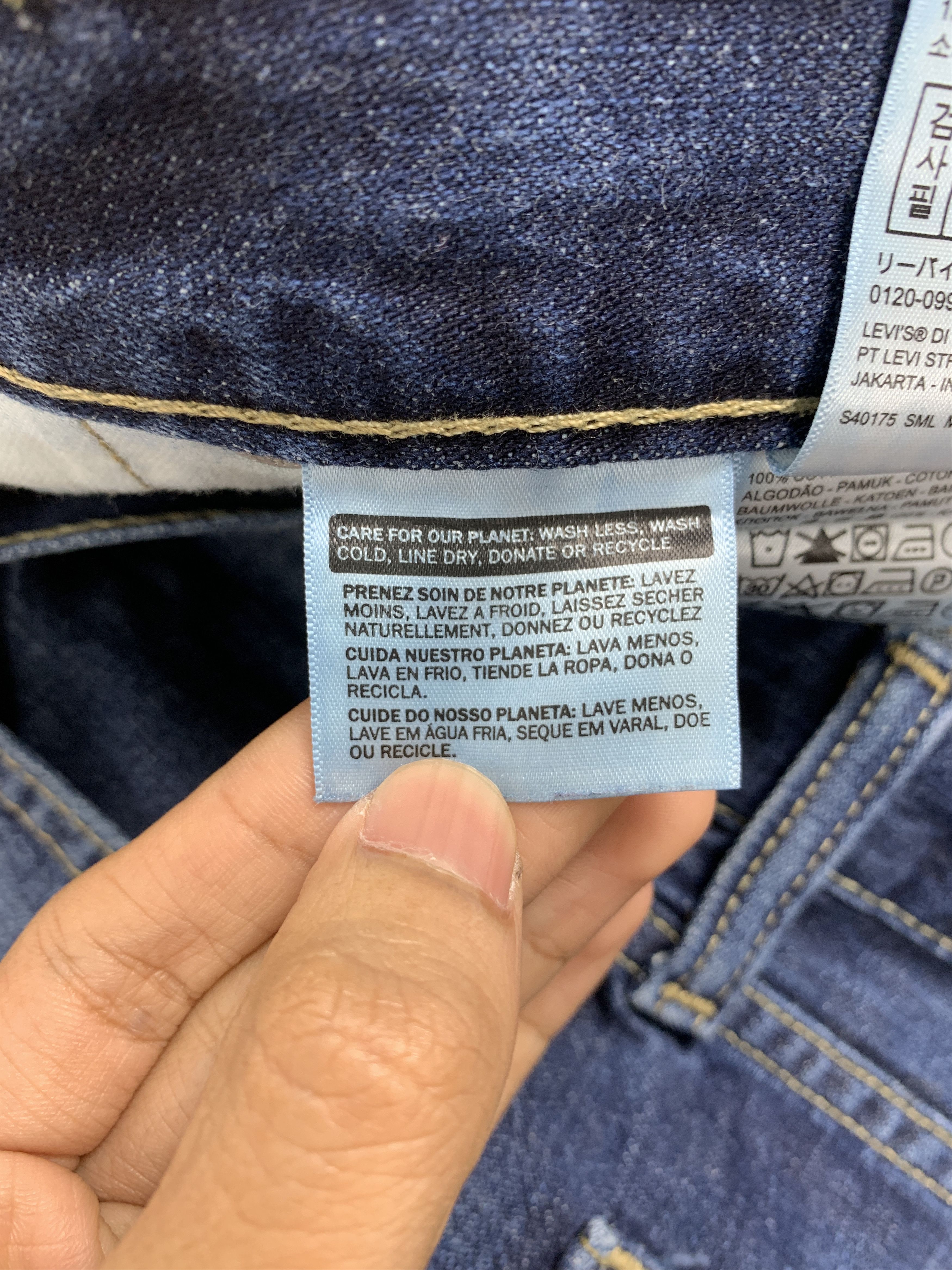 Levi's × Vintage Vintage Levi's 513 Slim Straight Cut Faded Distressed Jeans Size US 35 - 12 Thumbnail