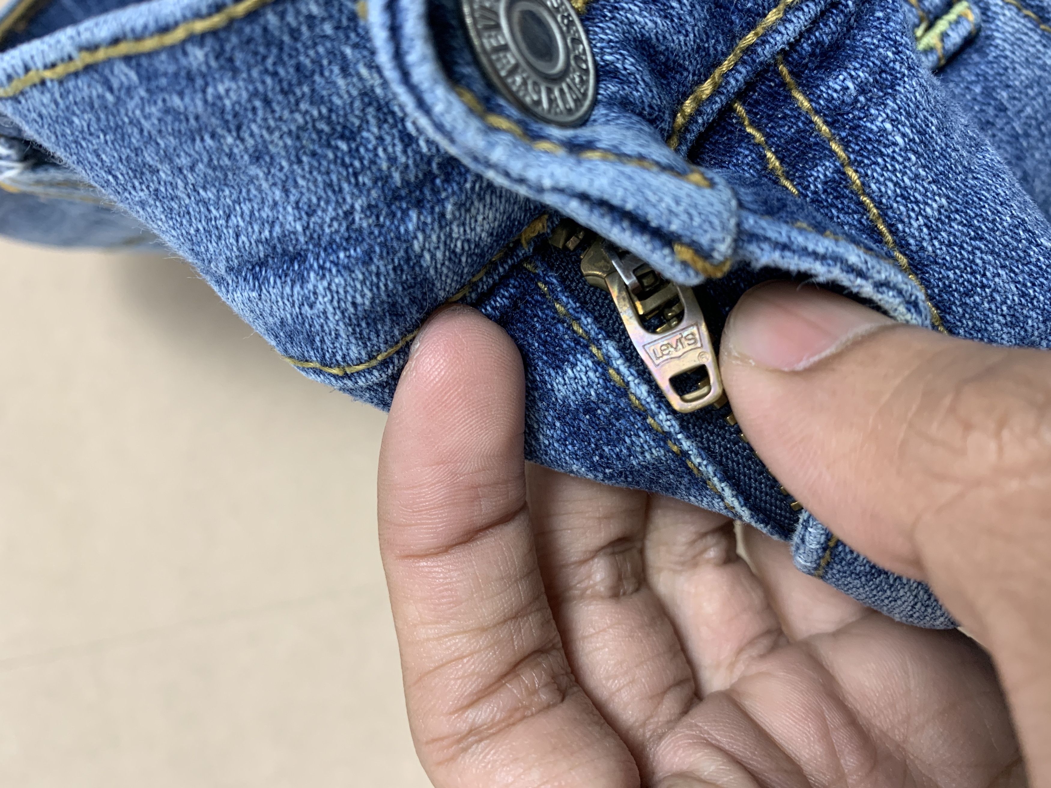 Levi's Vintage Levis 515 Boot Cut Faded Blue Jeans Size US 36 / EU 52 - 16 Thumbnail