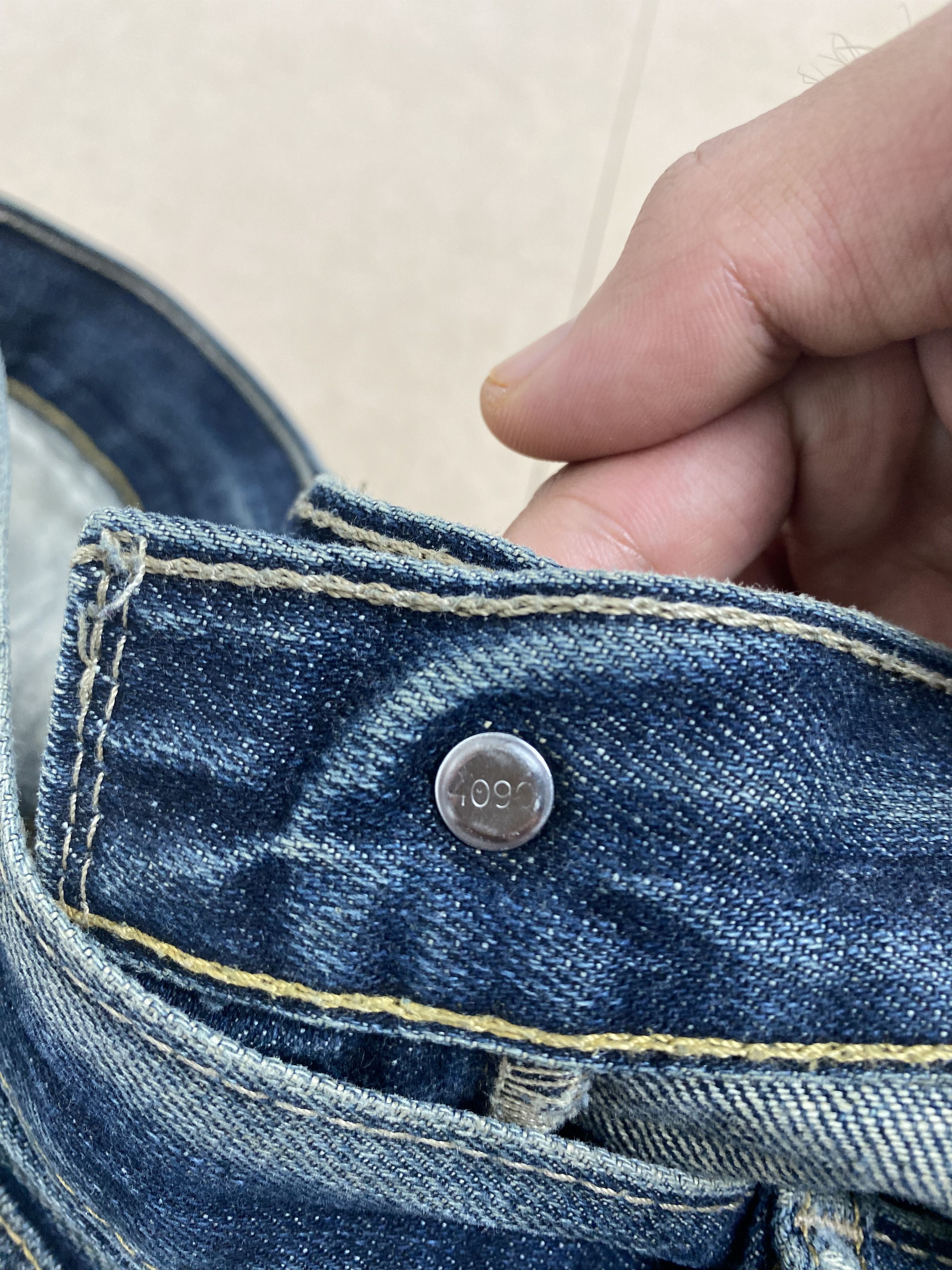Levi's Vintage Levis 505 Straight Cut Faded Blue Jeans Size US 38 / EU 54 - 14 Thumbnail