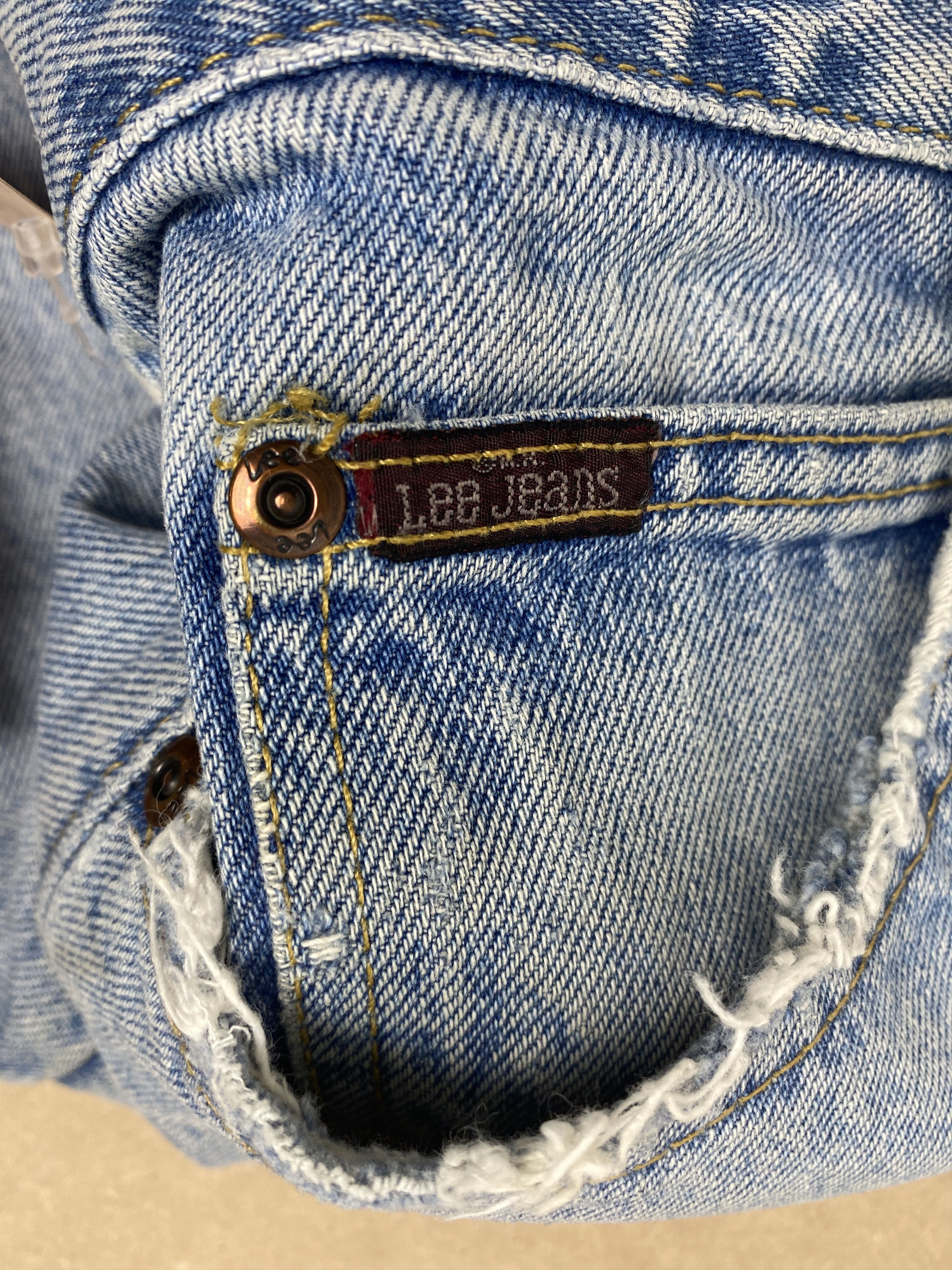 Lee Vintage Lee Straight Cut Distressed Faded Jeans P0434 Size US 33 - 11 Thumbnail