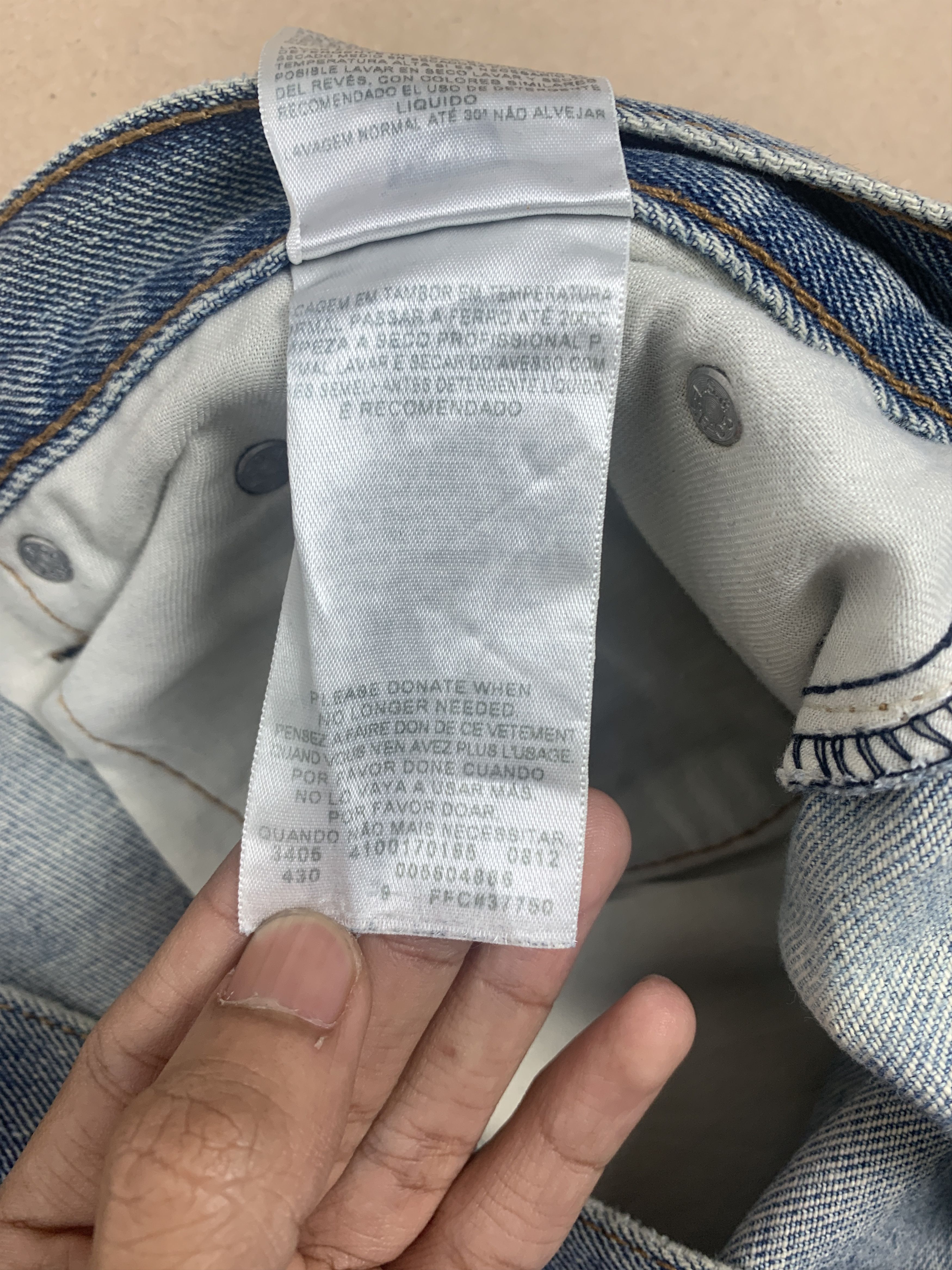 Levi's Vintage Levis 560 Faded Light Wash Blue Jeans Size US 38 / EU 54 - 12 Thumbnail