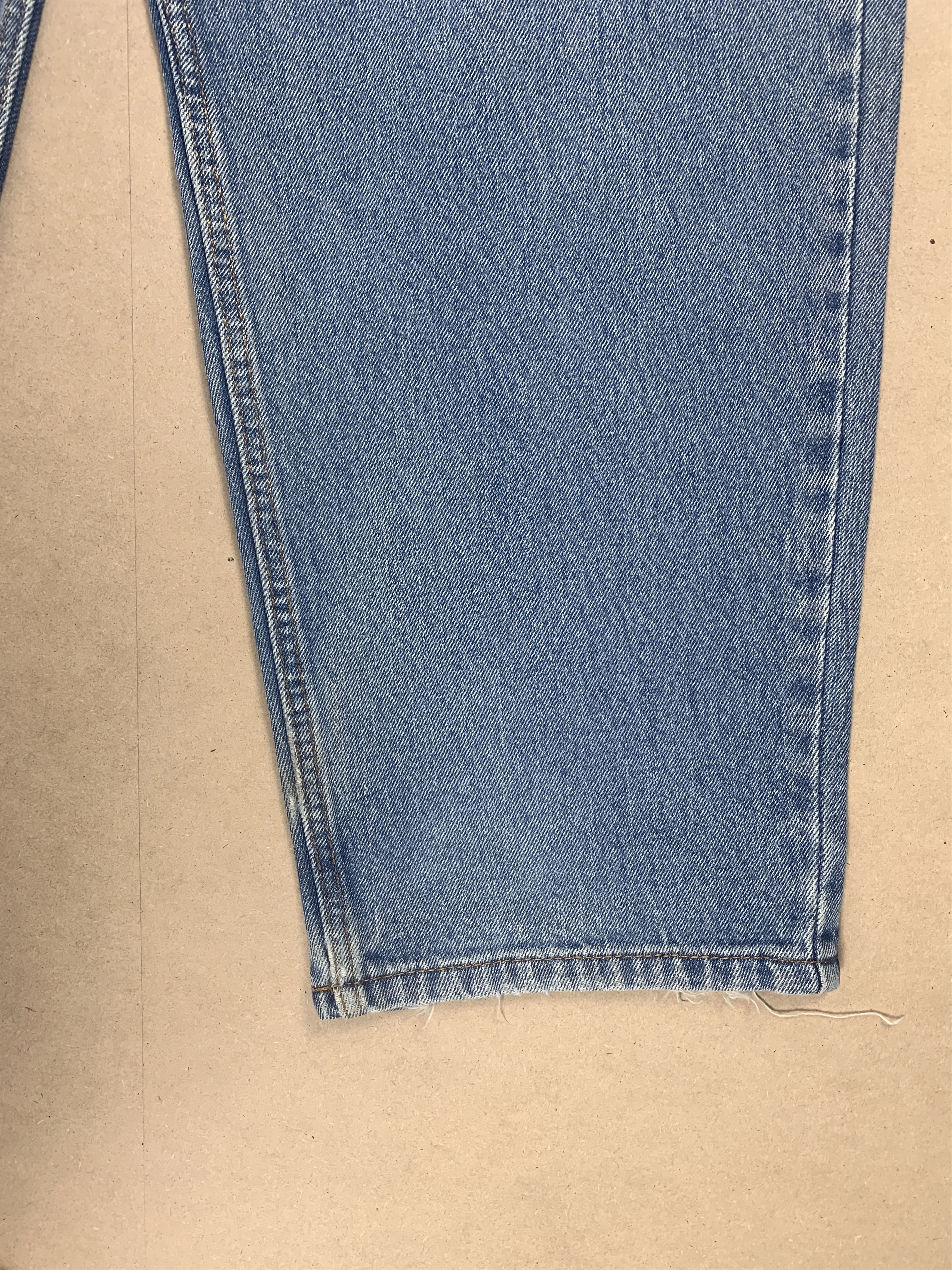 Levi's Vintage Levis 560 Faded Light Wash Blue Jeans Size US 38 / EU 54 - 3 Thumbnail