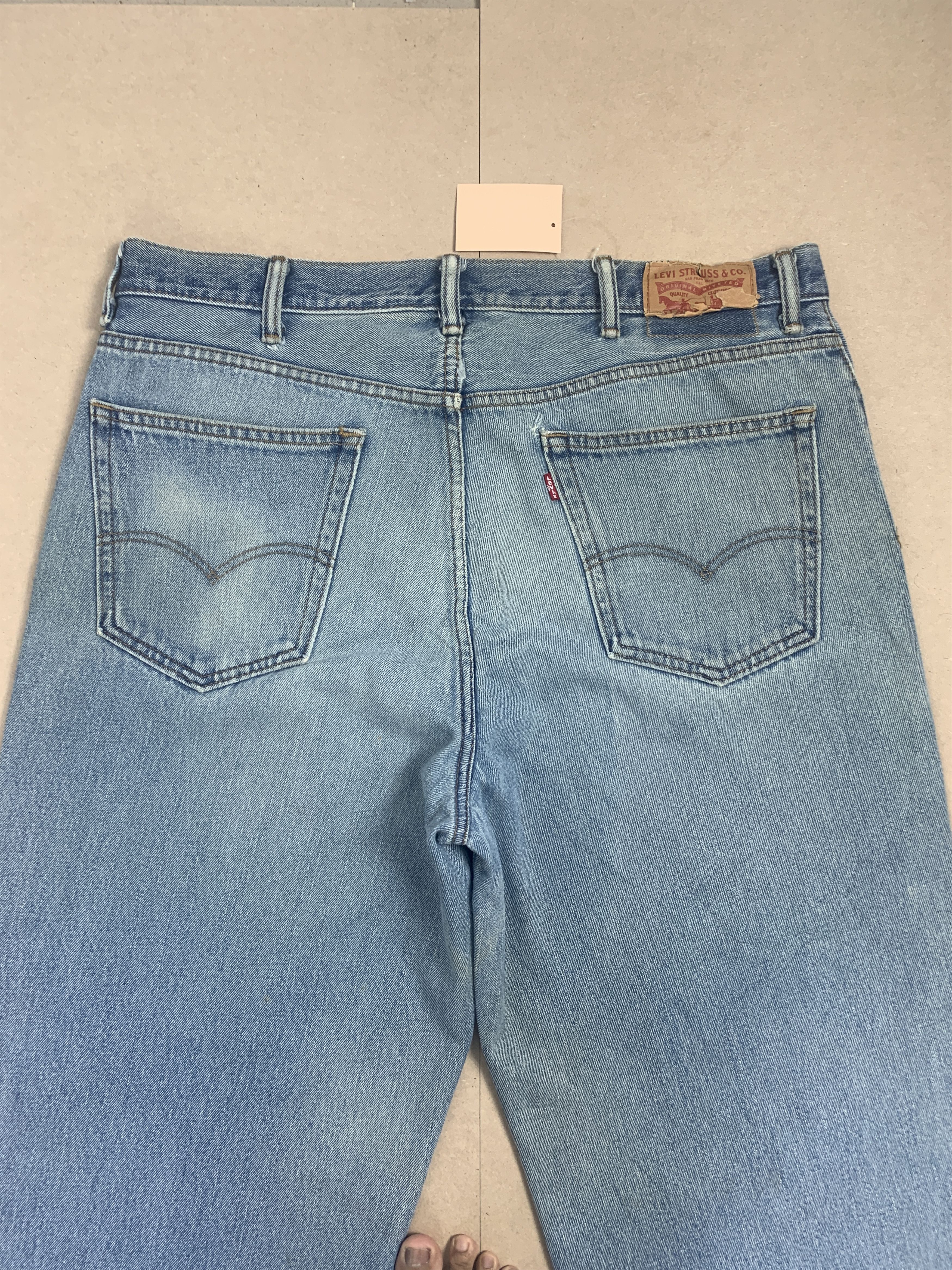 Levi's Vintage Levis 560 Faded Light Wash Blue Jeans Size US 38 / EU 54 - 6 Thumbnail