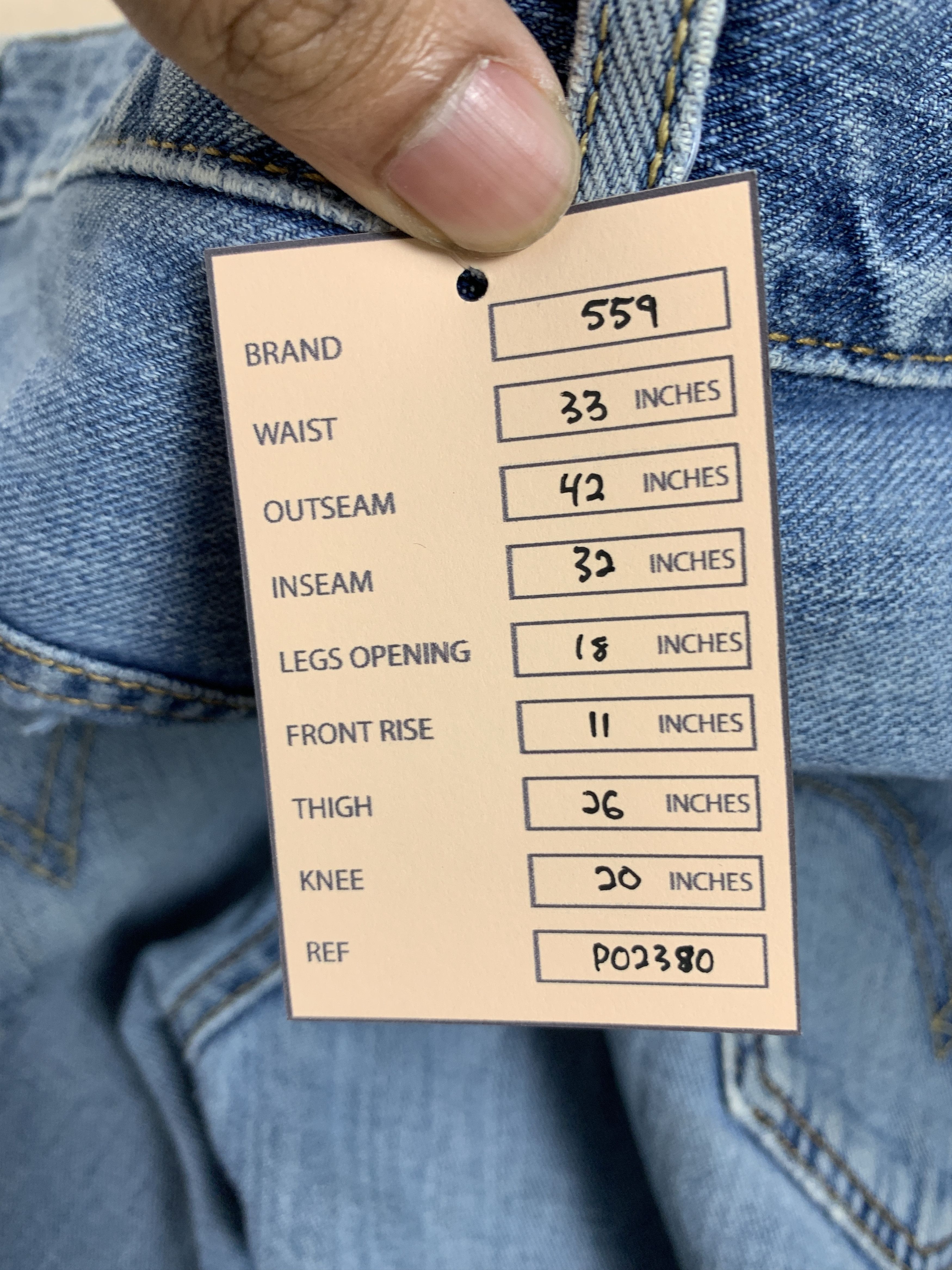 Levi's Vintage Levis 559 Straight Cut Faded Mid Wash Jeans Size US 33 - 15 Thumbnail