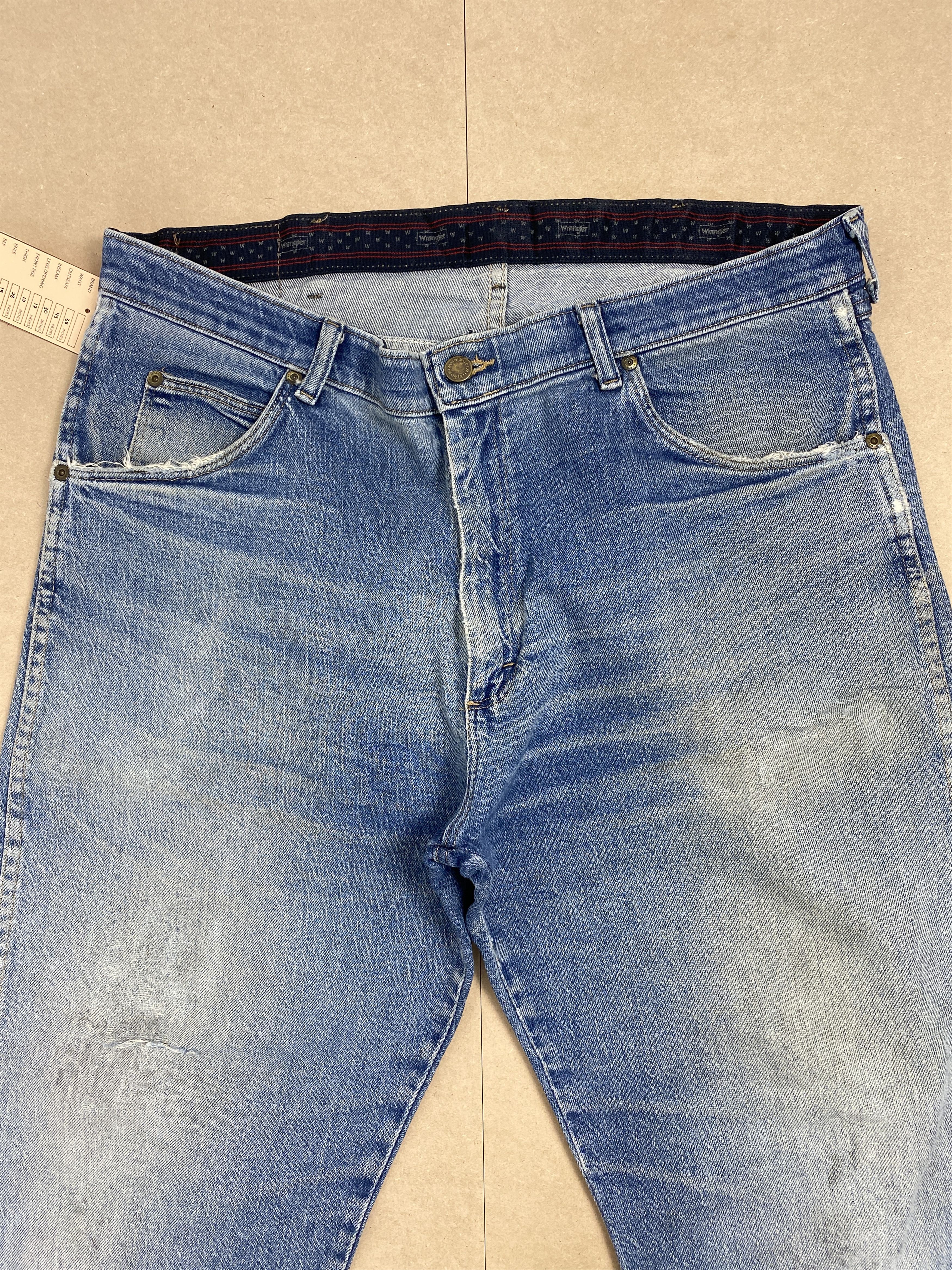 Vintage Vintage Wrangler Distressed Straight Cut Faded Blue Jeans Size US 38 / EU 54 - 2 Thumbnail
