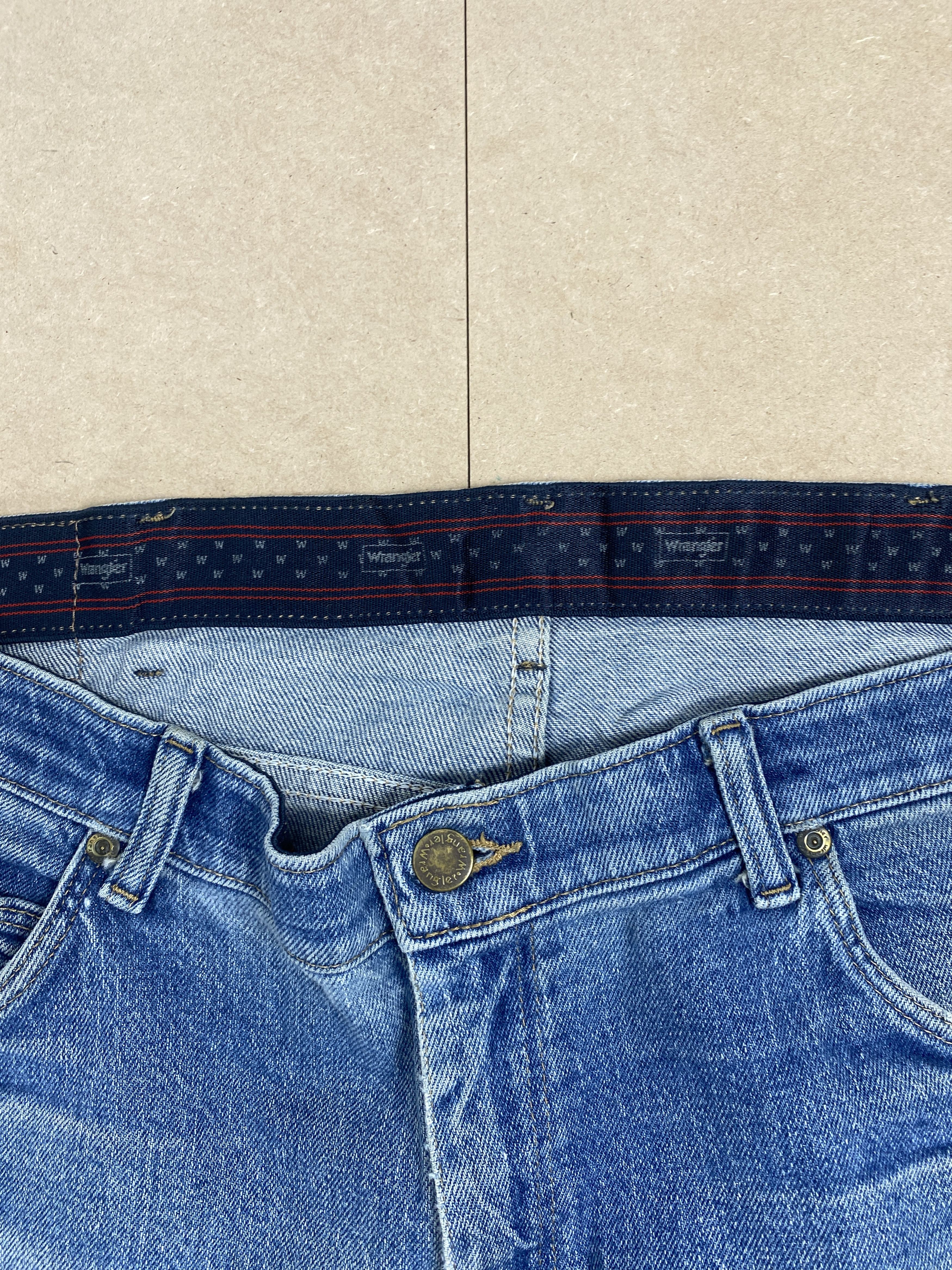 Vintage Vintage Wrangler Distressed Straight Cut Faded Blue Jeans Size US 38 / EU 54 - 3 Thumbnail