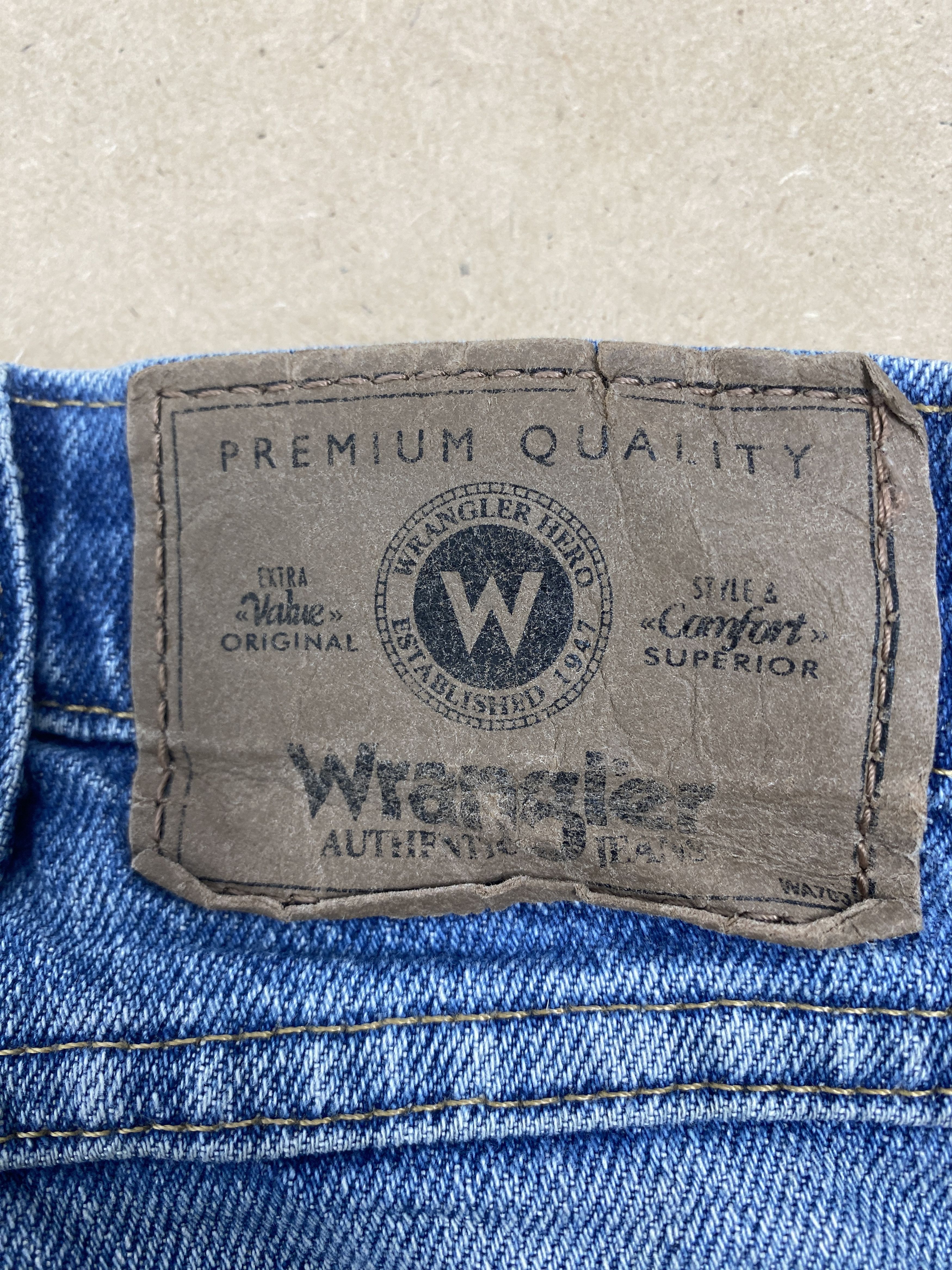 Vintage Vintage Wrangler Distressed Straight Cut Faded Blue Jeans Size US 38 / EU 54 - 10 Thumbnail