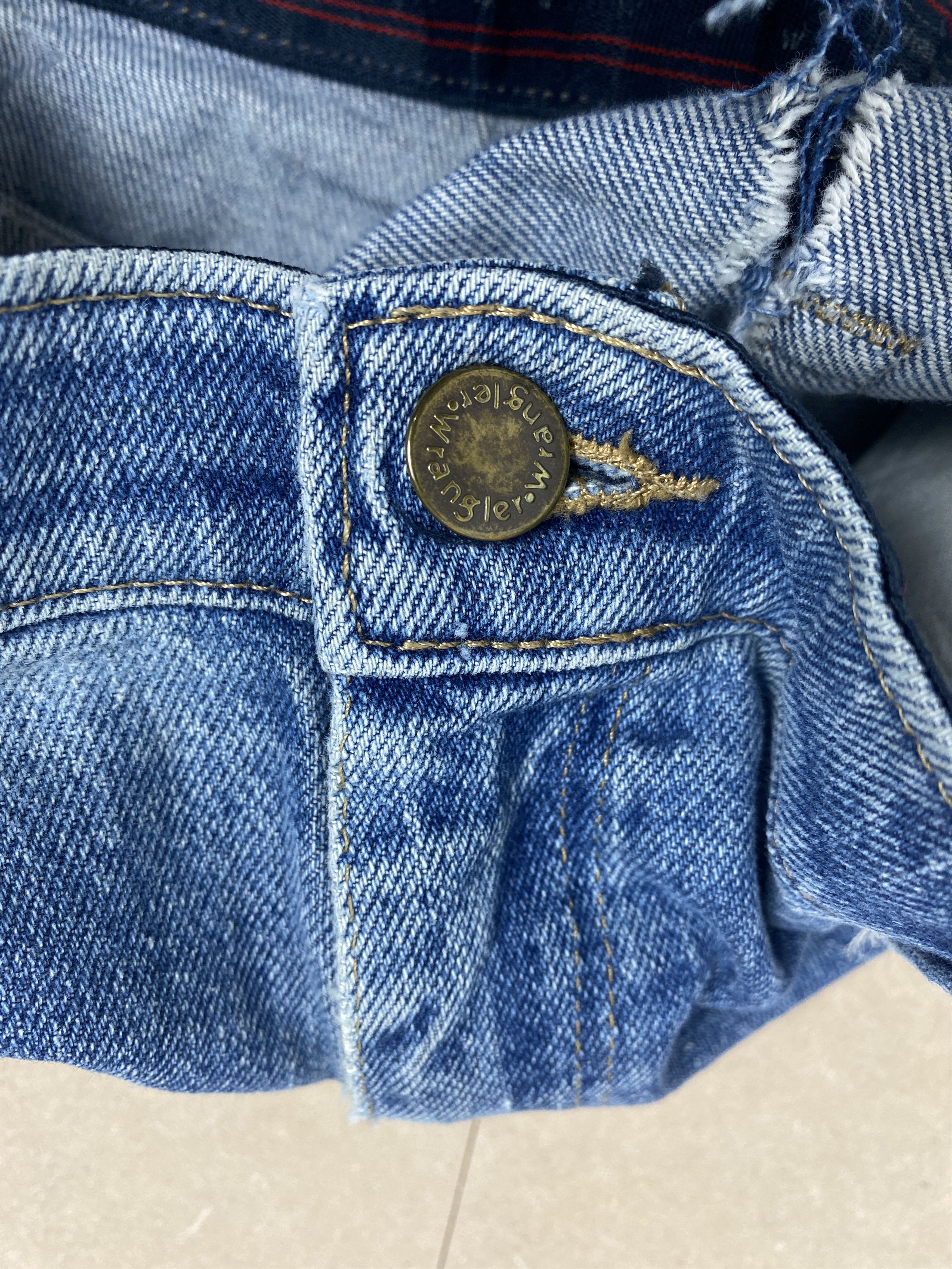 Vintage Vintage Wrangler Distressed Straight Cut Faded Blue Jeans Size US 38 / EU 54 - 14 Thumbnail