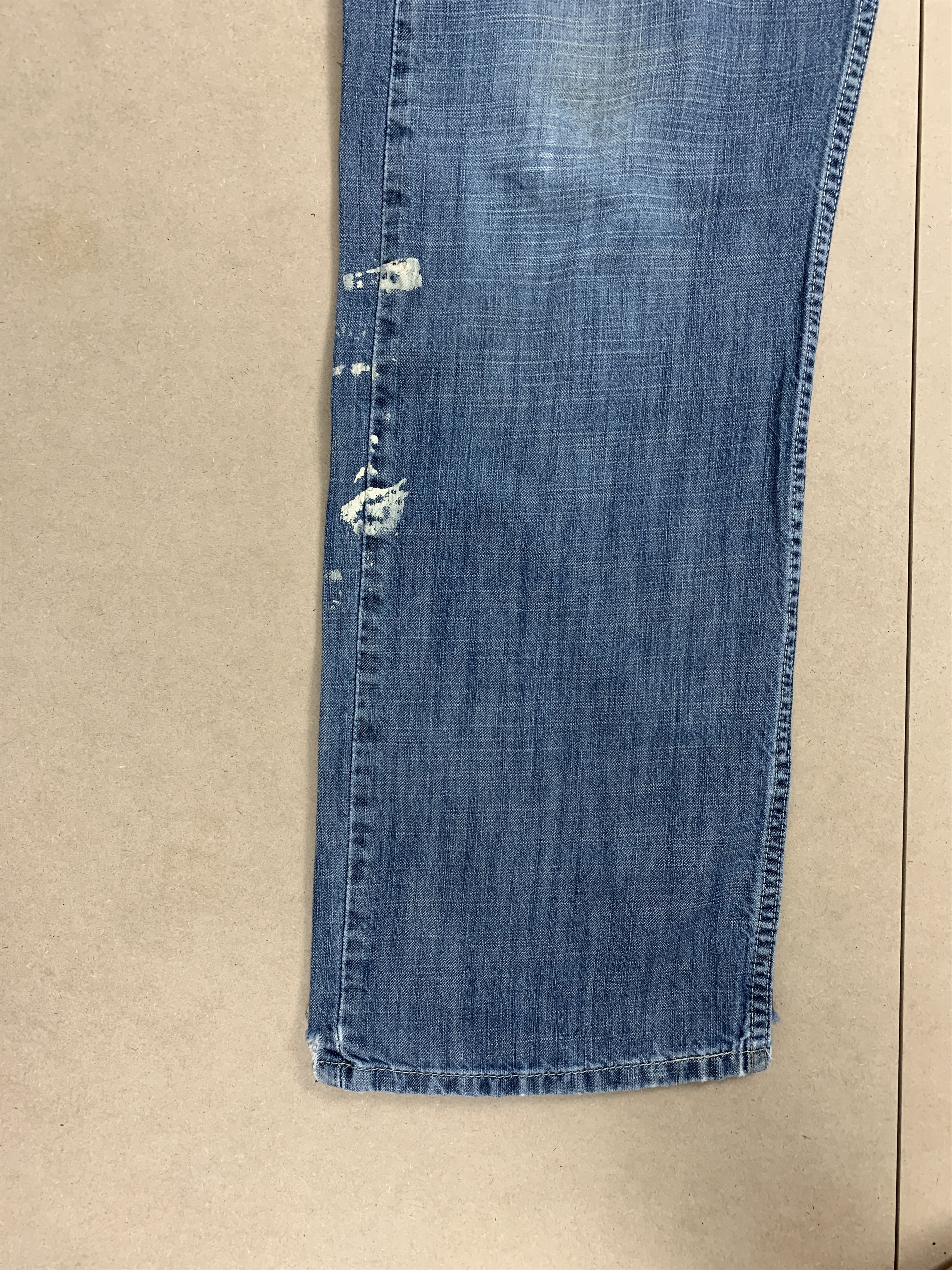 Levi's Vintage LEVI'S 569 Straight Cut Faded Mid Wash Distressed Size US 35 - 6 Thumbnail