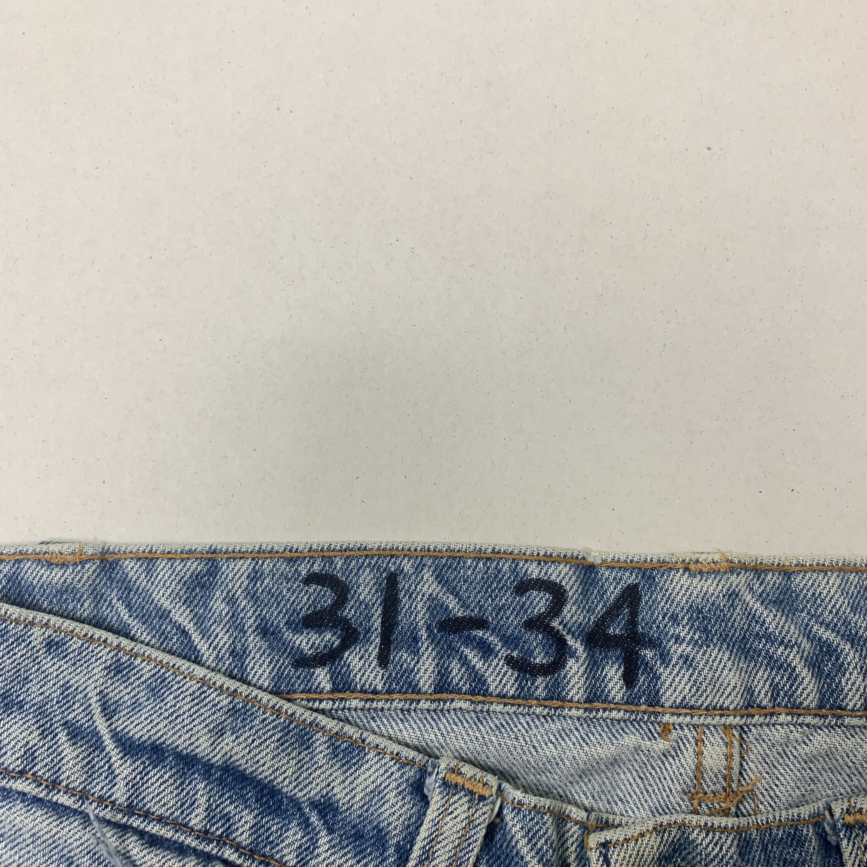 Levi's Vintage 80s LEVI'S 505 Faded Mid Wash Jeans P0033 Size US 30 / EU 46 - 5 Thumbnail