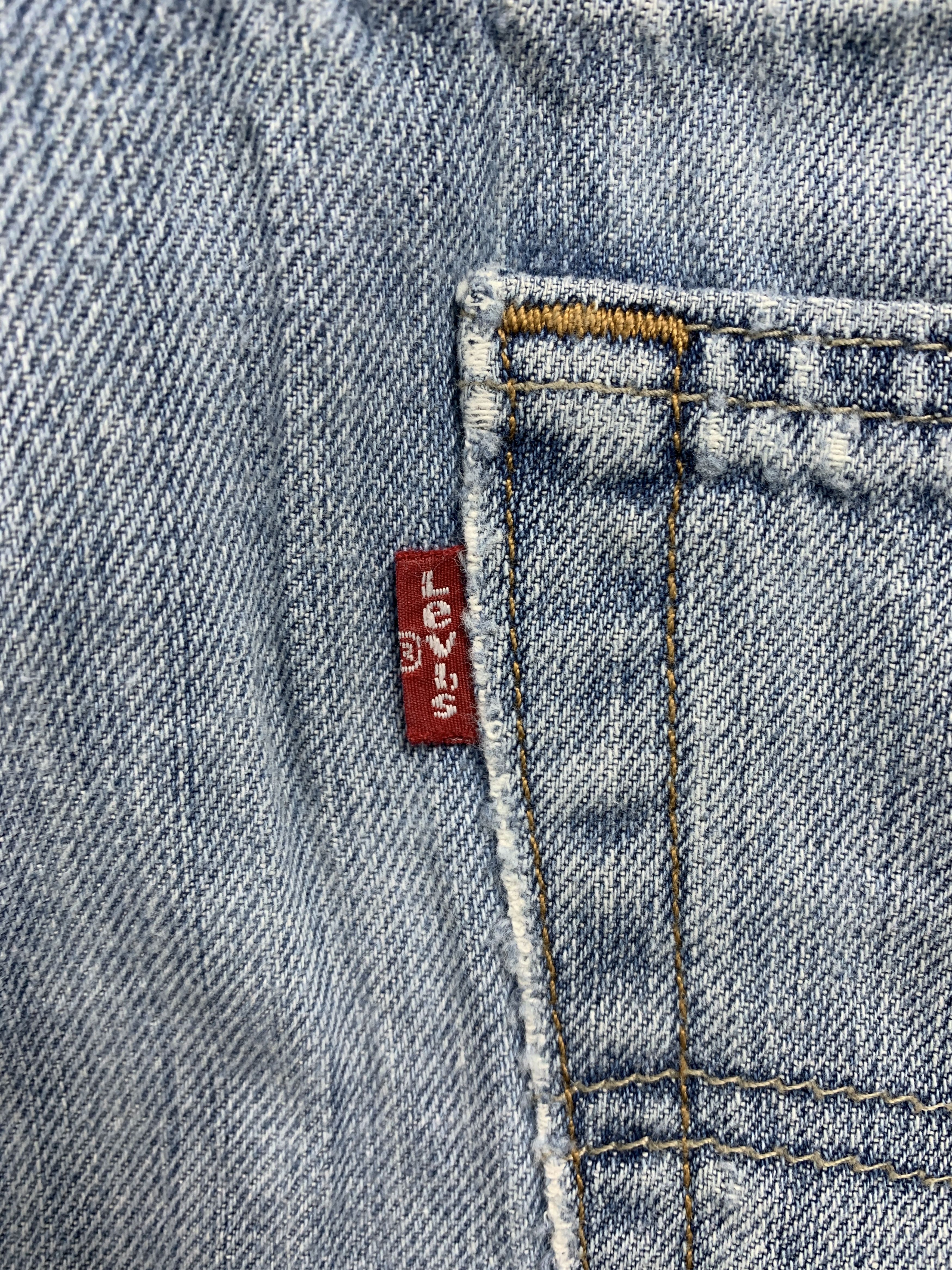 Levi's Vintage LEVI'S 569 Straight Cut Light Blue Distressed Jeans Size US 35 - 11 Thumbnail