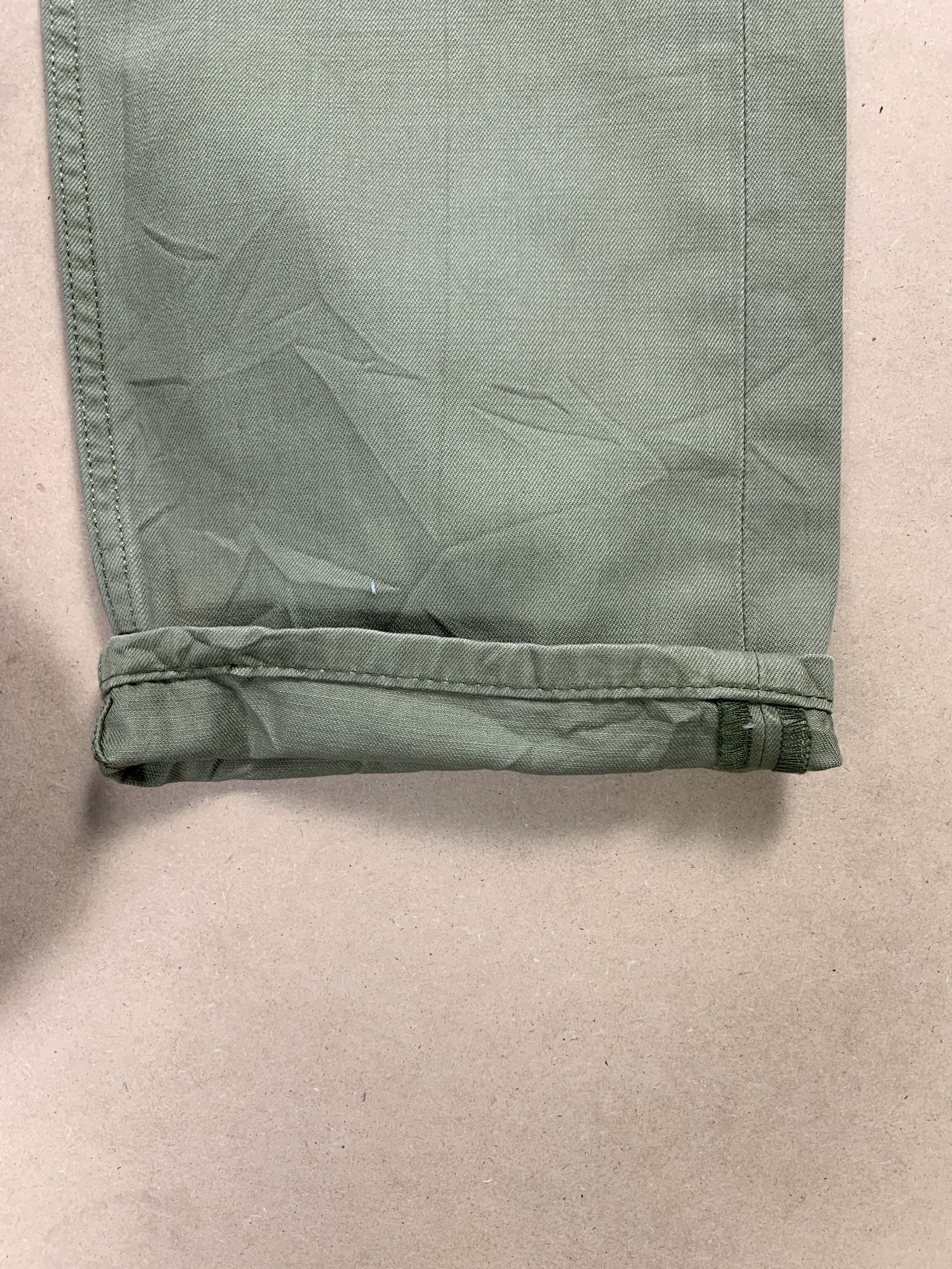 Levi's Vintage Levis 505 Straight Cut Military Green Jeans P0356 Size US 36 / EU 52 - 7 Thumbnail