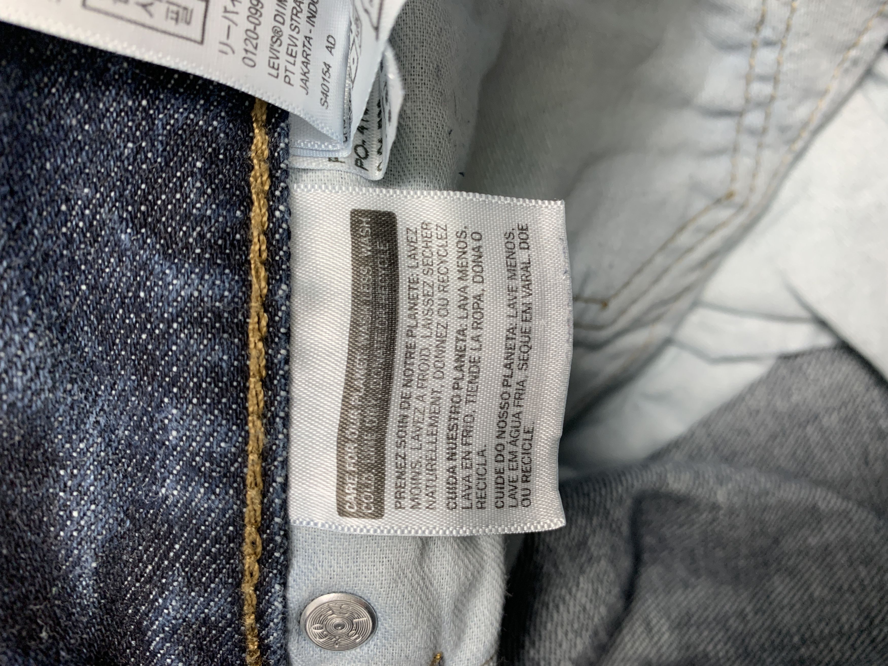Levi's × Vintage Vintage Levis 559 Straight Cut Blue Jeans Size US 33 - 10 Thumbnail