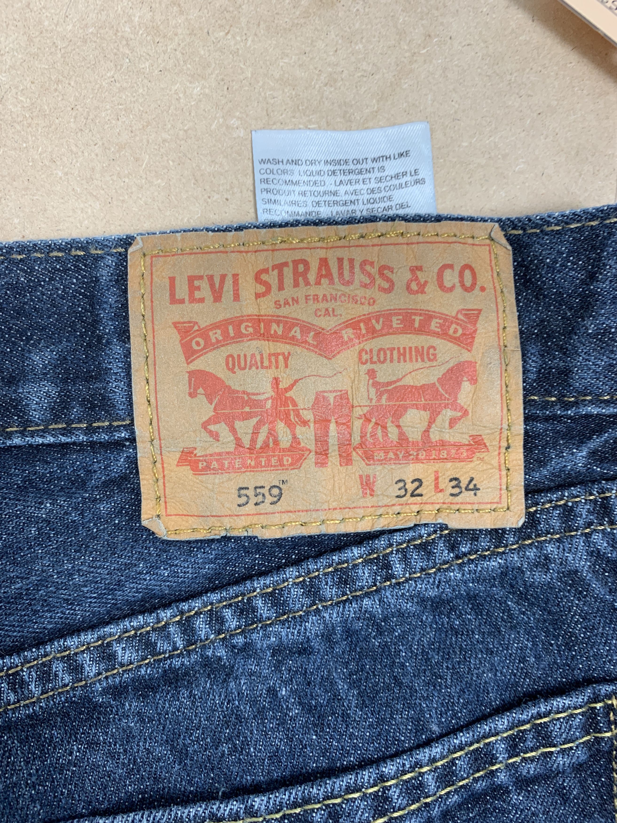 Levi's × Vintage Vintage Levis 559 Straight Cut Blue Jeans Size US 33 - 7 Thumbnail