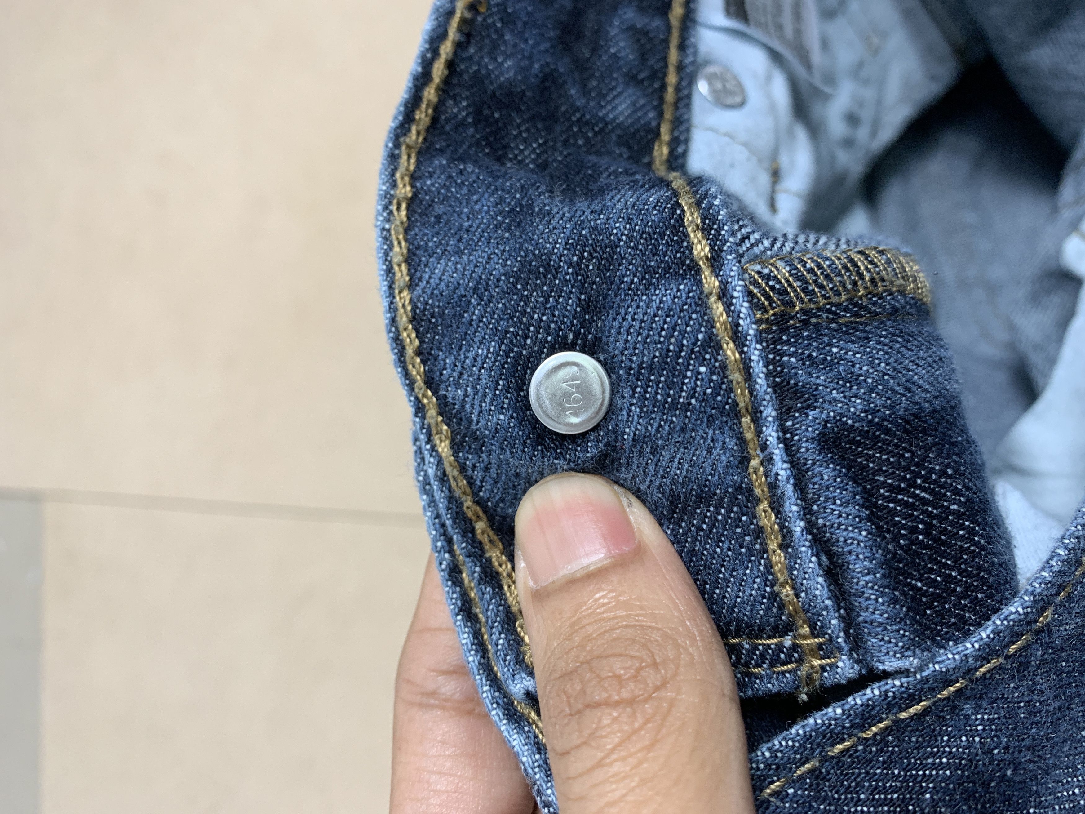 Levi's × Vintage Vintage Levis 559 Straight Cut Blue Jeans Size US 33 - 17 Thumbnail