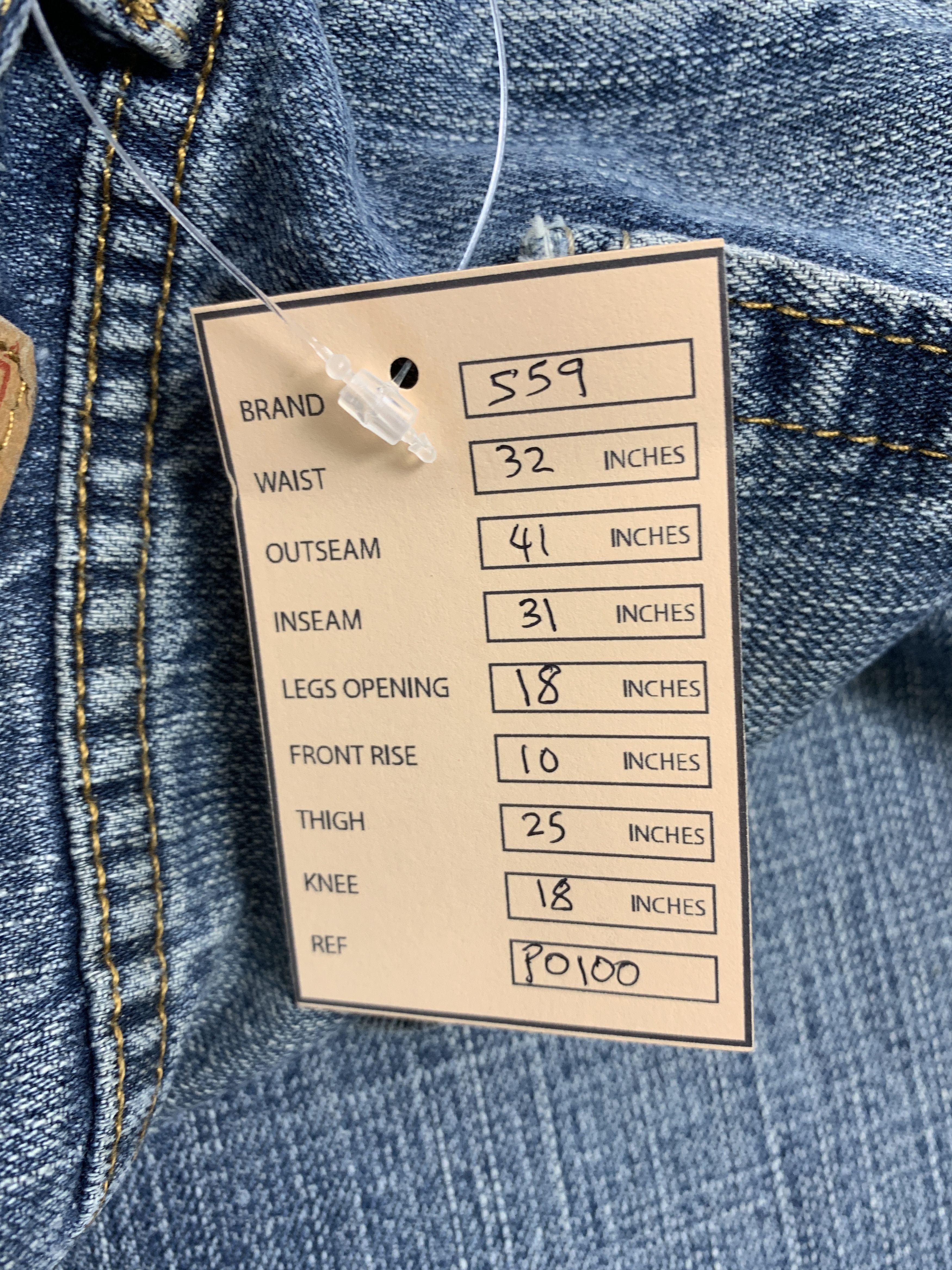 Levi's Vintage Levis 559 Straight Cut Faded Jeans Size US 32 / EU 48 - 19 Thumbnail
