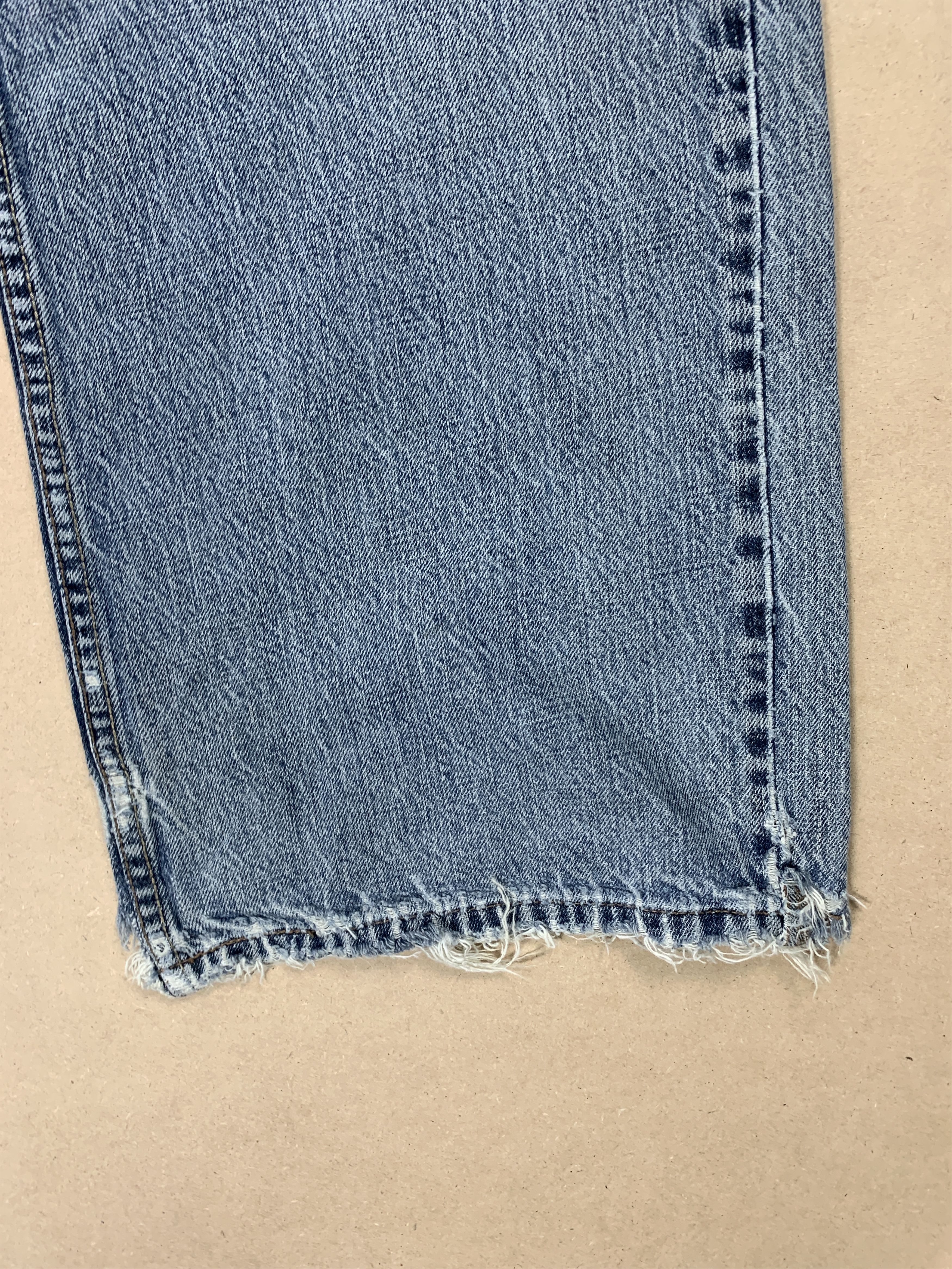 Levi's Vintage Levis 569 Straight Cut faded Mid Wash Jeans Size US 38 / EU 54 - 4 Thumbnail