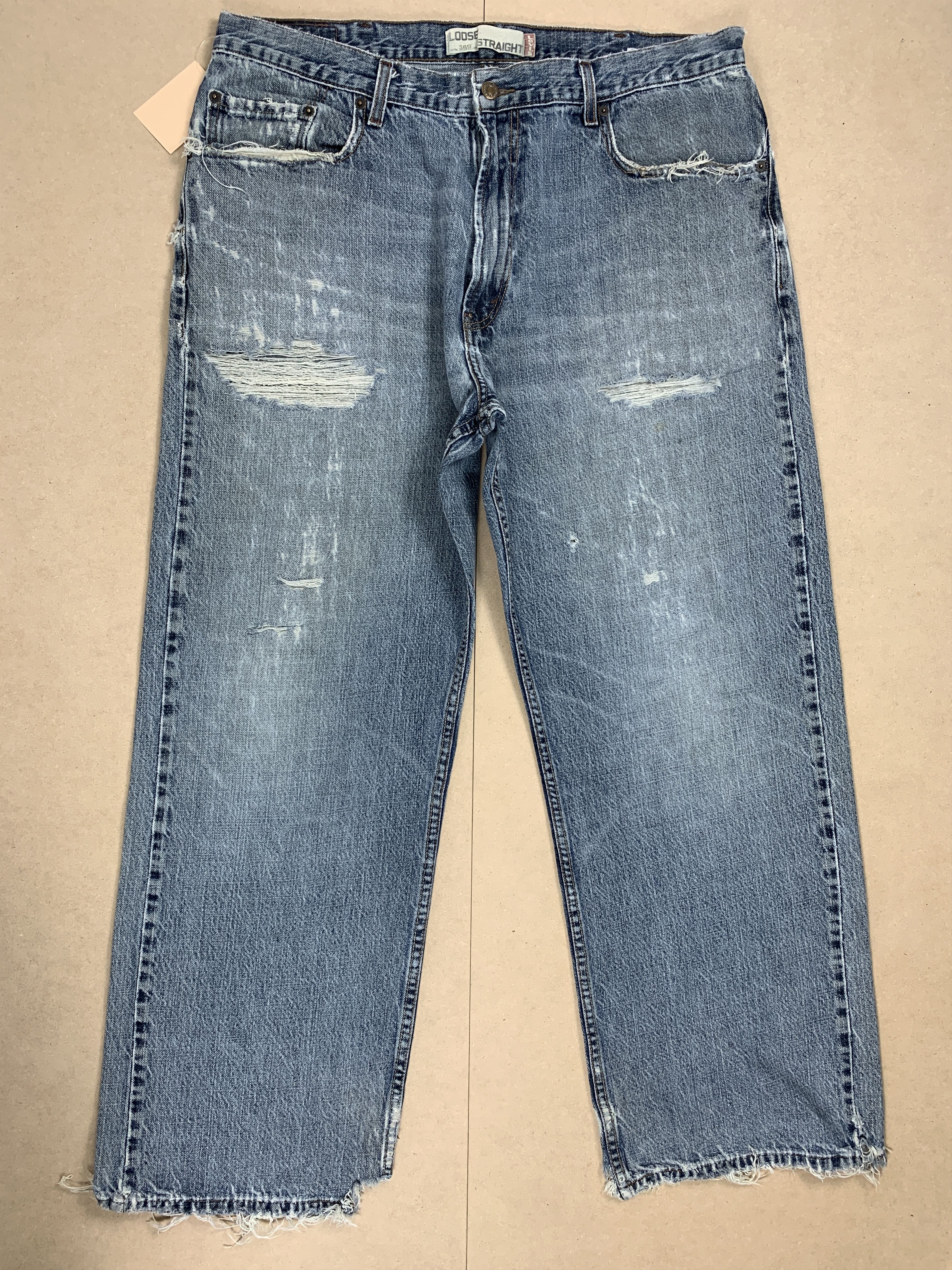 Levi's Vintage Levis 569 Straight Cut faded Mid Wash Jeans Size US 38 / EU 54 - 1 Thumbnail