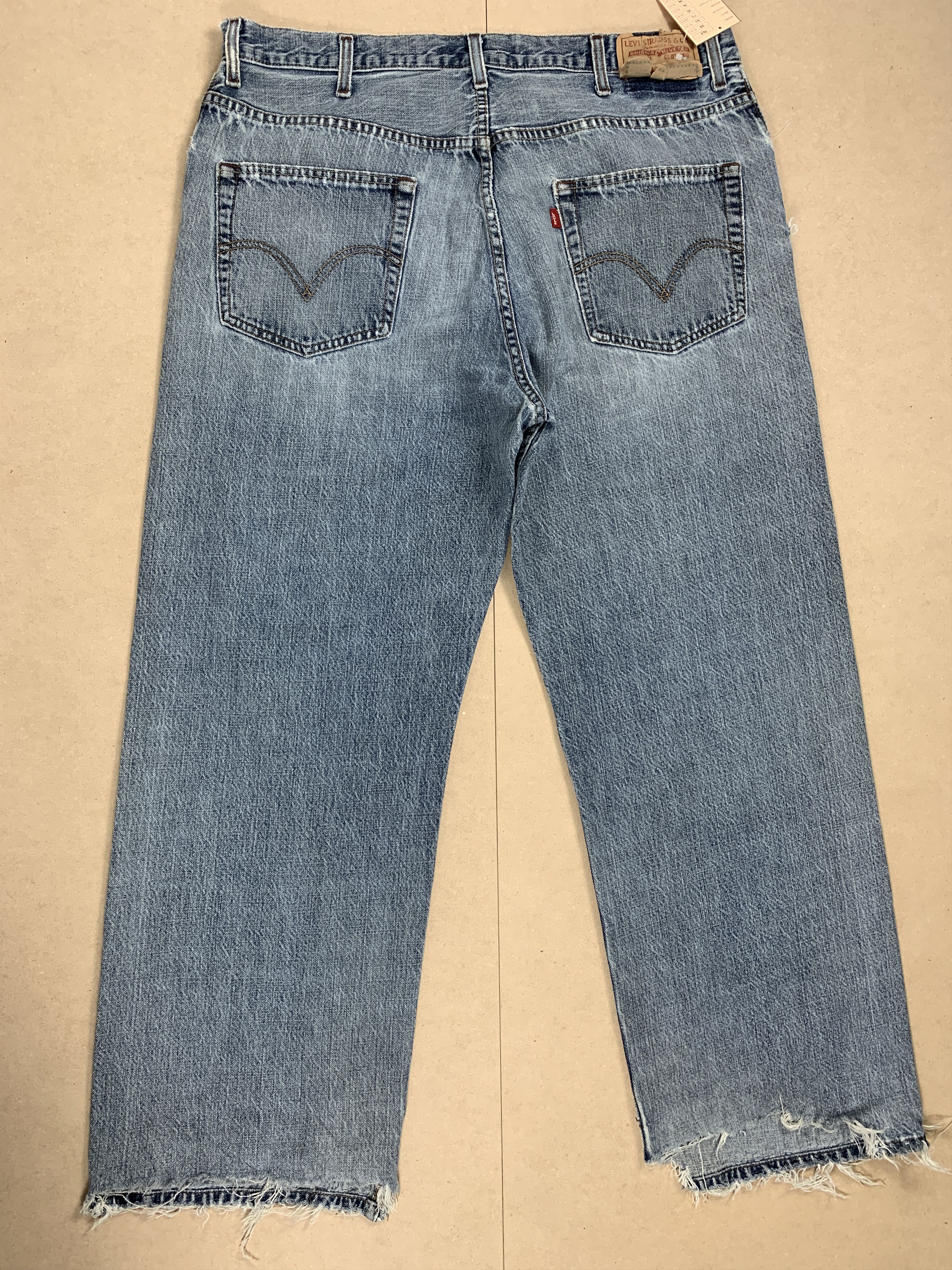 Levi's Vintage Levis 569 Straight Cut faded Mid Wash Jeans Size US 38 / EU 54 - 6 Thumbnail