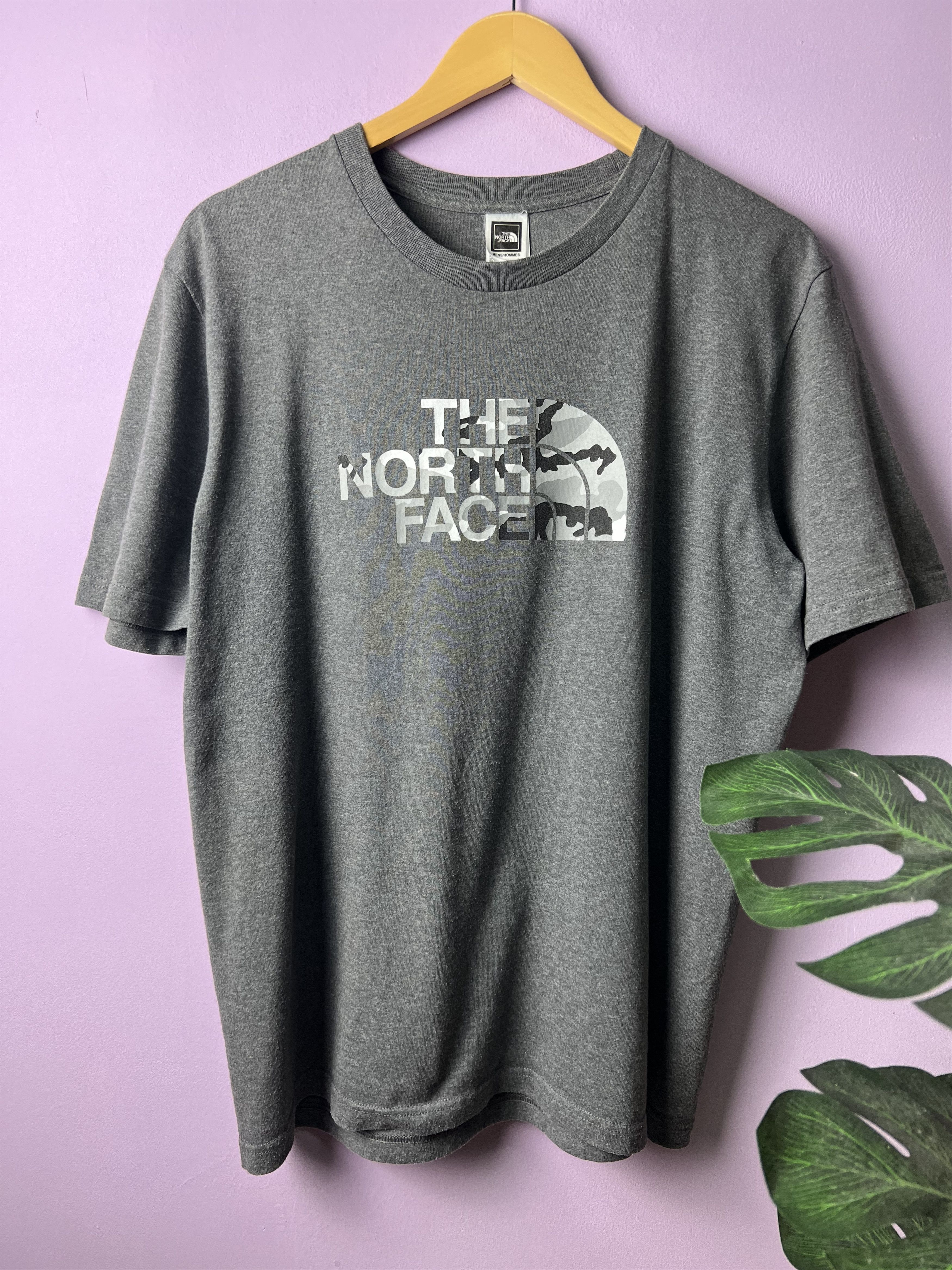 The North Face 🔥Vintage TNF Camouflage Logo Tees Size US M / EU 48-50 / 2 - 2 Thumbnail