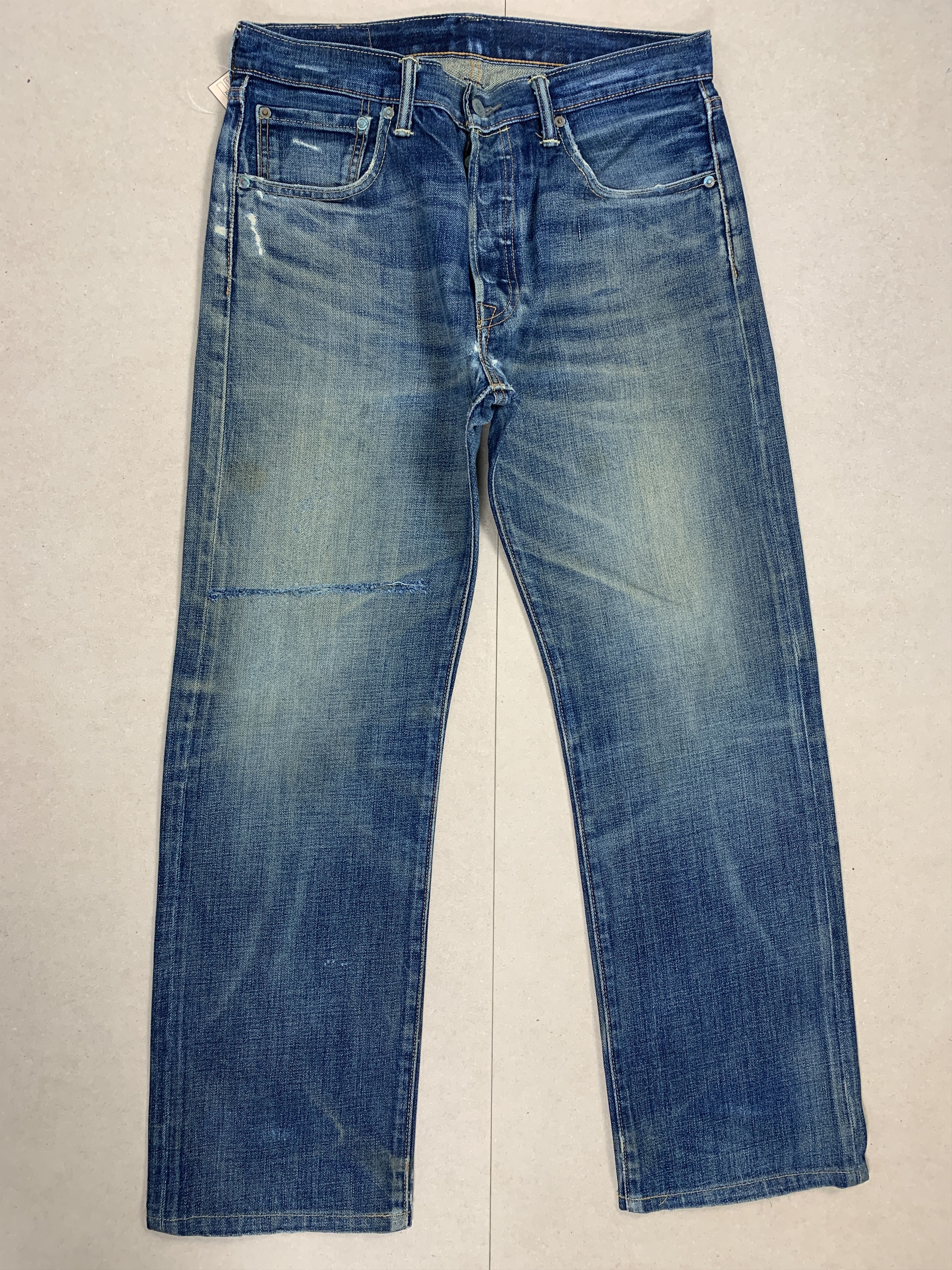 Levi's Vintage 90s Levis 501 Straight Cut Faded Jeans P0305 Size US 32 / EU 48 - 1 Thumbnail