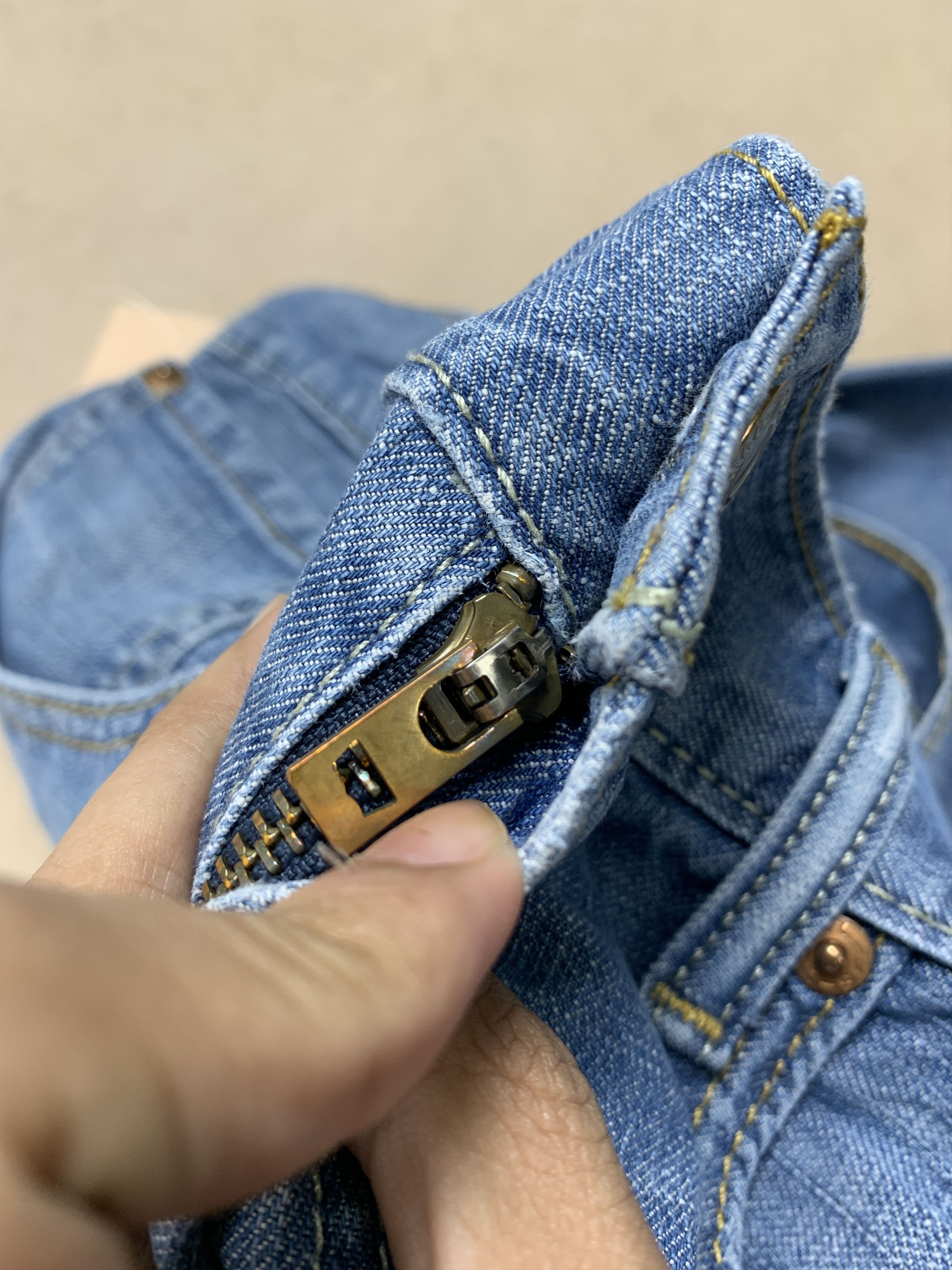 Levi's Vintage Levi's 569 Faded Blue Jeans Size US 36 / EU 52 - 18 Thumbnail