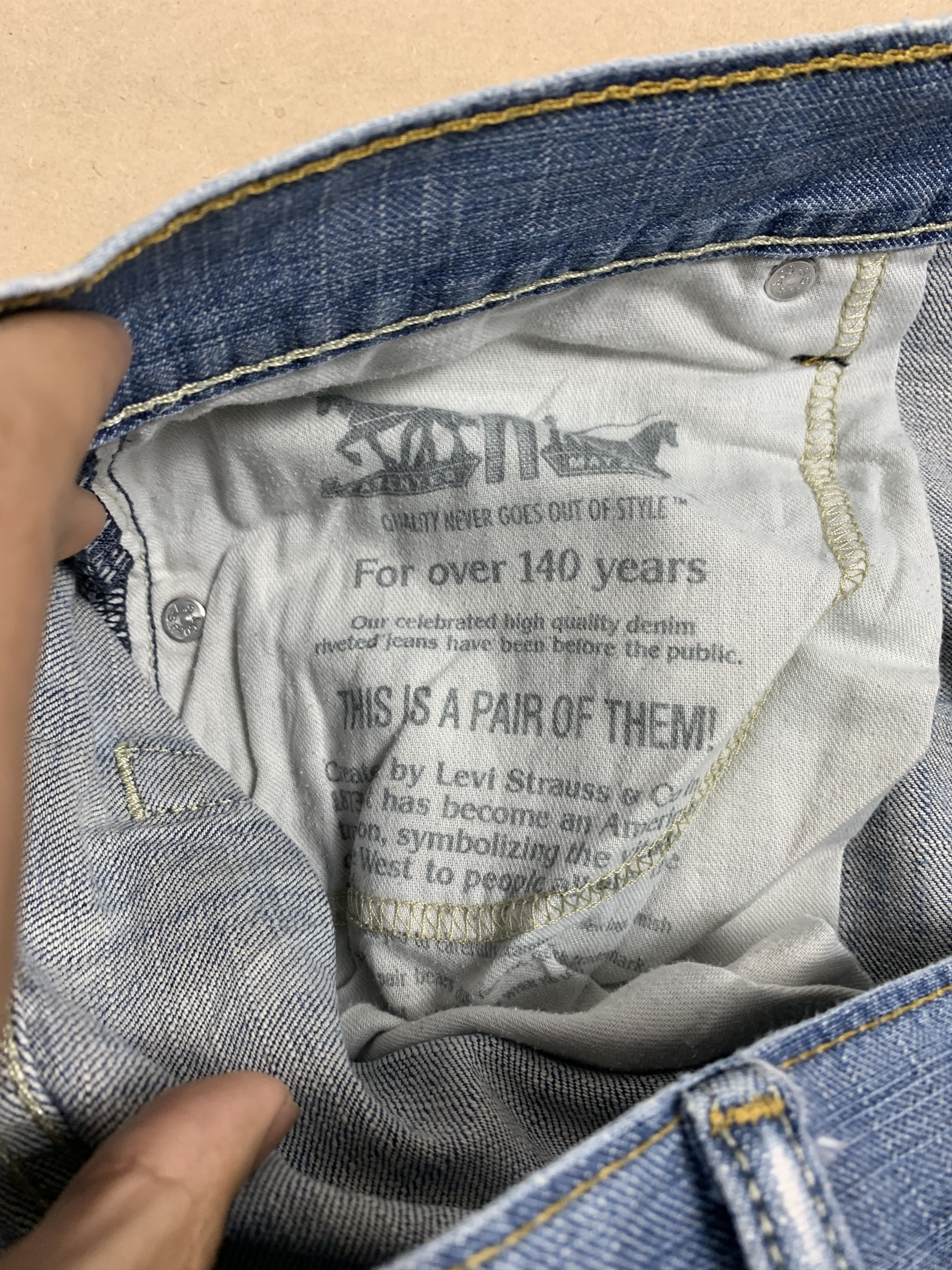 Levi's Vintage Levi's 569 Faded Blue Jeans Size US 36 / EU 52 - 9 Thumbnail