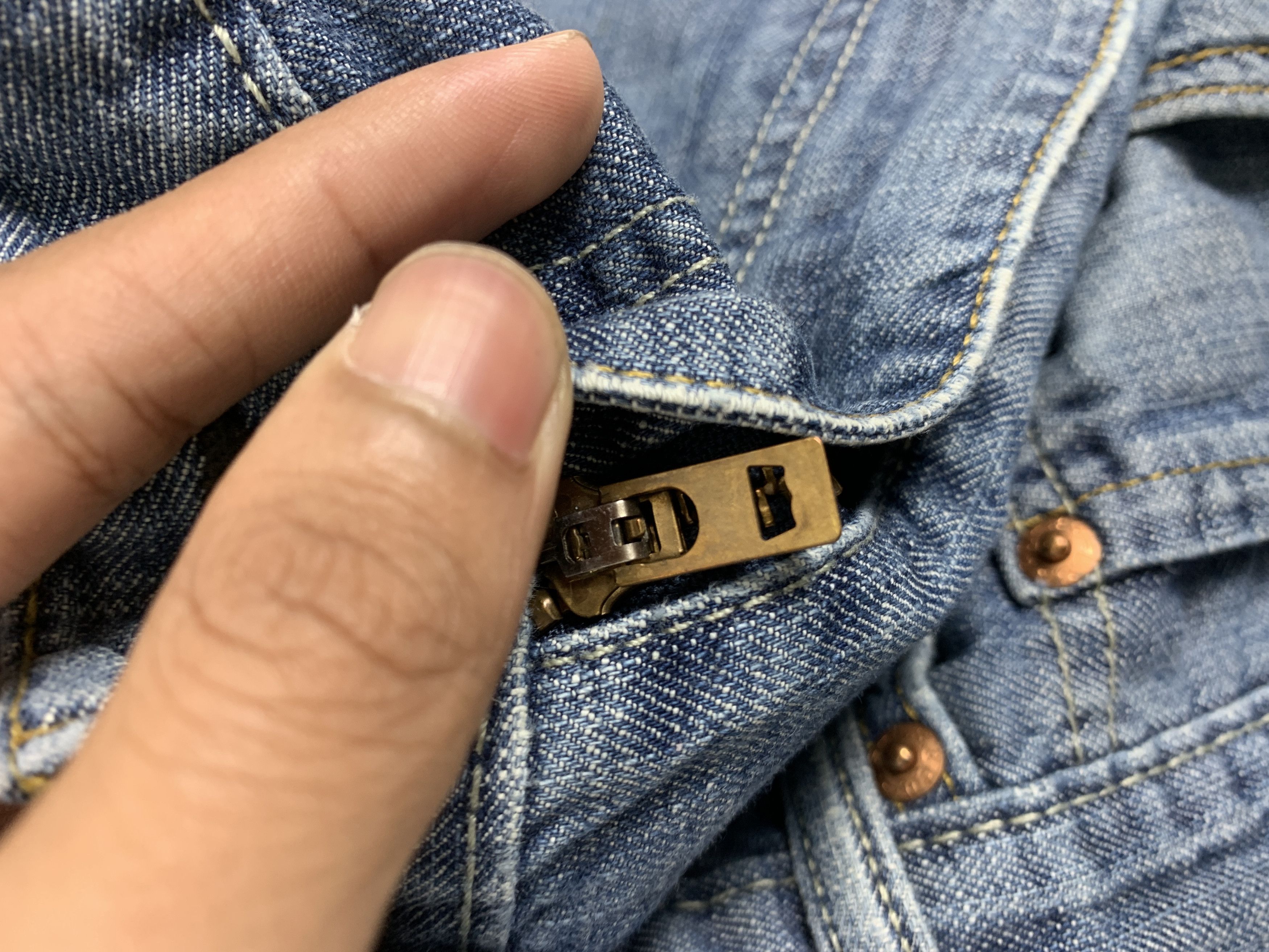 Levi's Vintage Levis's 569 Straight Cut Faded Blue Jeans Size US 38 / EU 54 - 18 Thumbnail