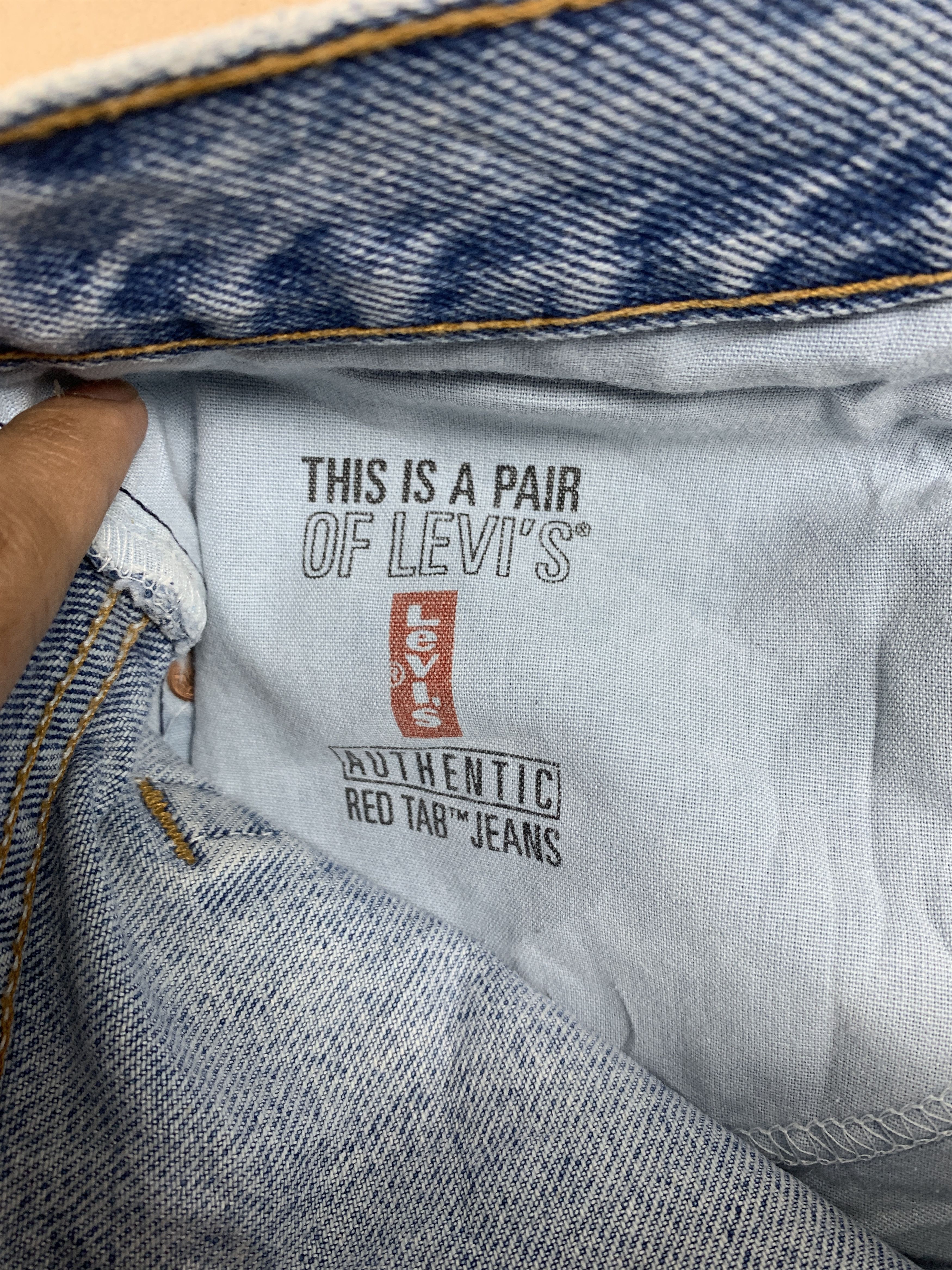 Levi's Vintage Levi's 560 Loose Blue Ligth Wash Jeans Size US 38 / EU 54 - 10 Thumbnail