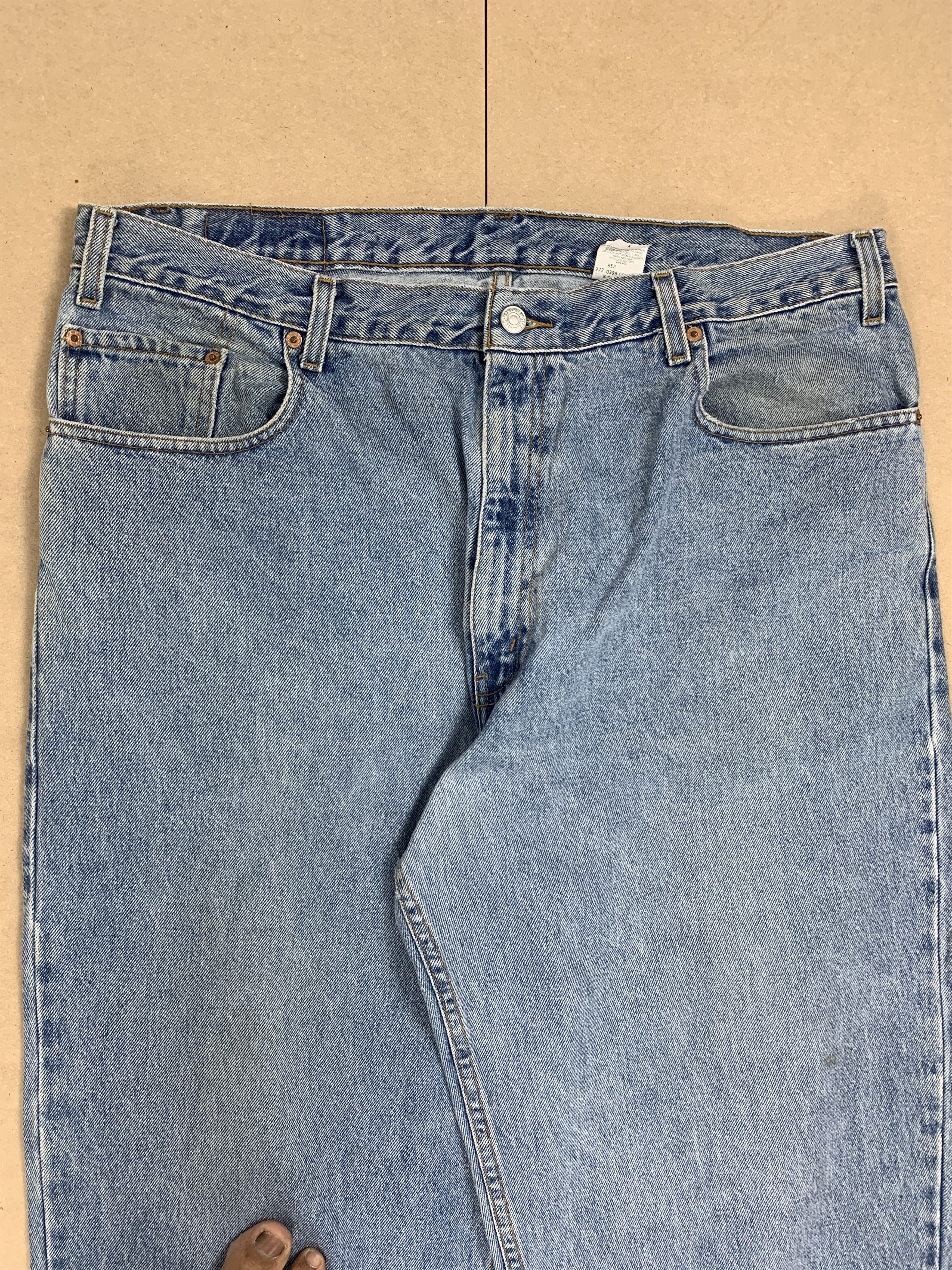 Levi's Vintage Levi's 560 Loose Blue Ligth Wash Jeans Size US 38 / EU 54 - 3 Thumbnail