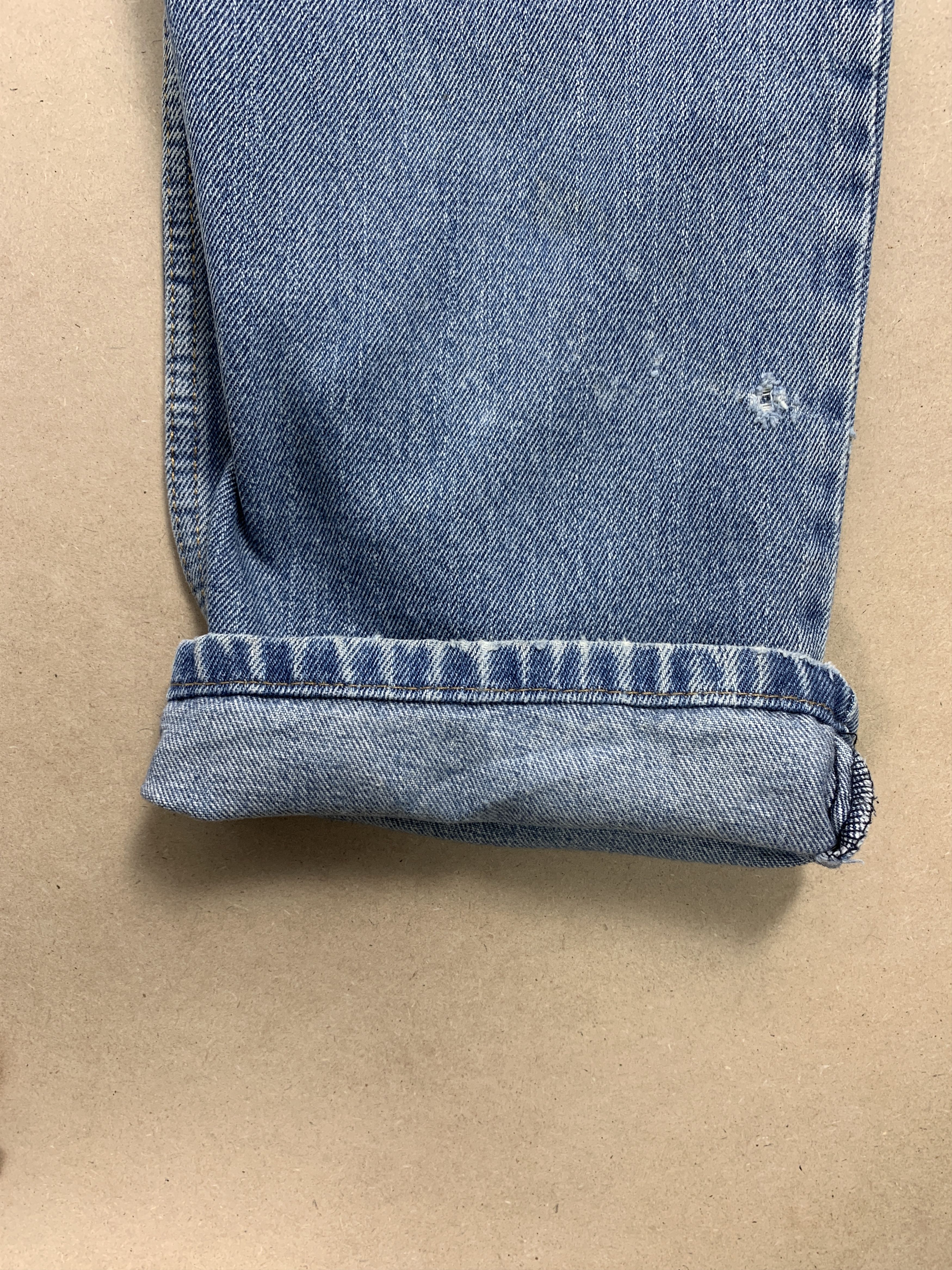 Levi's Vintage Levis 550 Faded Relaxed Fit Distressed Blue Jeans Size US 37 - 5 Thumbnail
