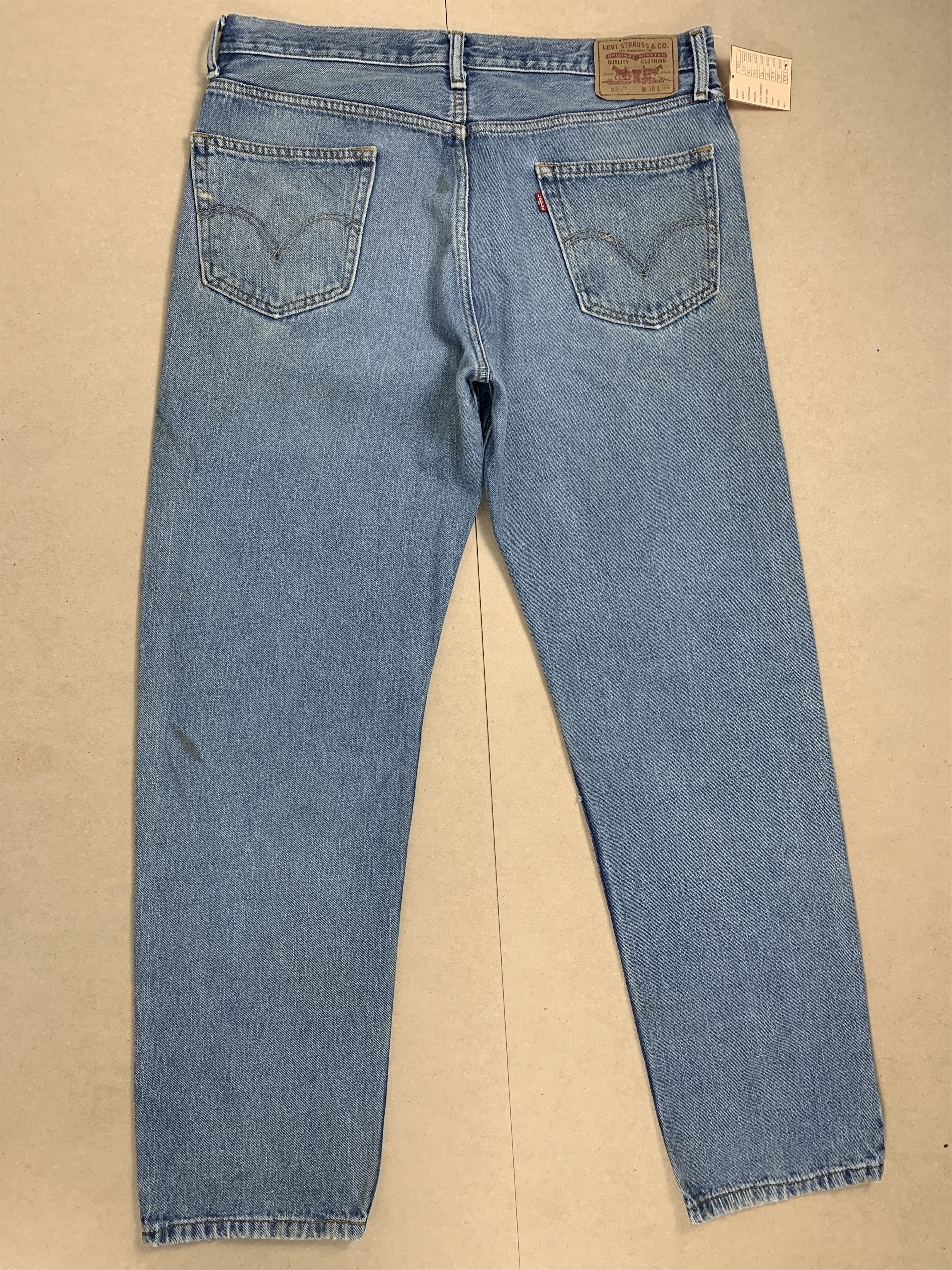 Levi's Vintage Levis 550 Faded Relaxed Fit Distressed Blue Jeans Size US 37 - 8 Thumbnail