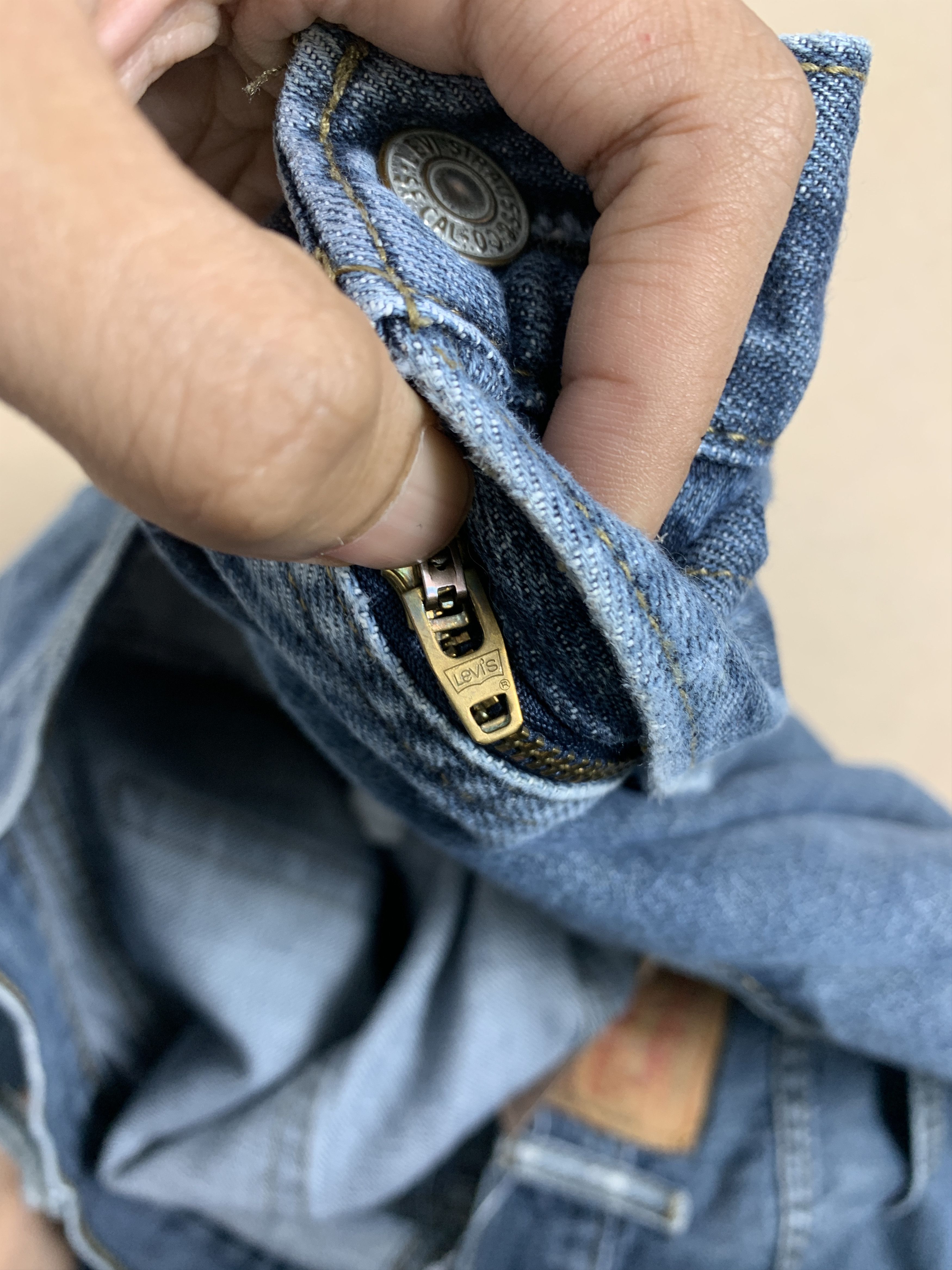 Levi's Vintage Levi's 559 Faded Straight Cut Jeans Size US 43 - 13 Thumbnail
