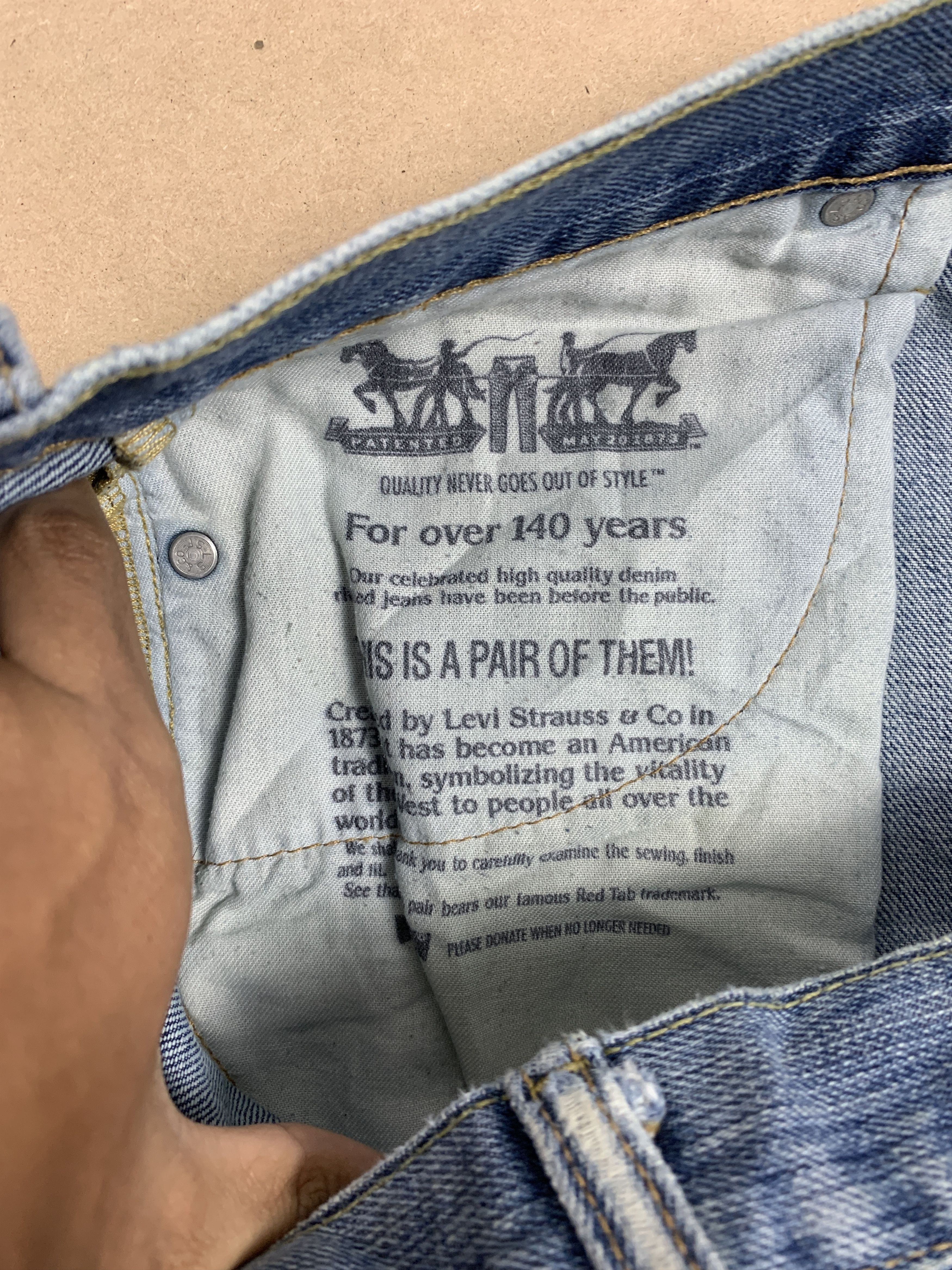 Levi's × Vintage Vintage Levi's 569 Faded Distressed Medium Wash Blue Jeans Size US 40 / EU 56 - 10 Thumbnail